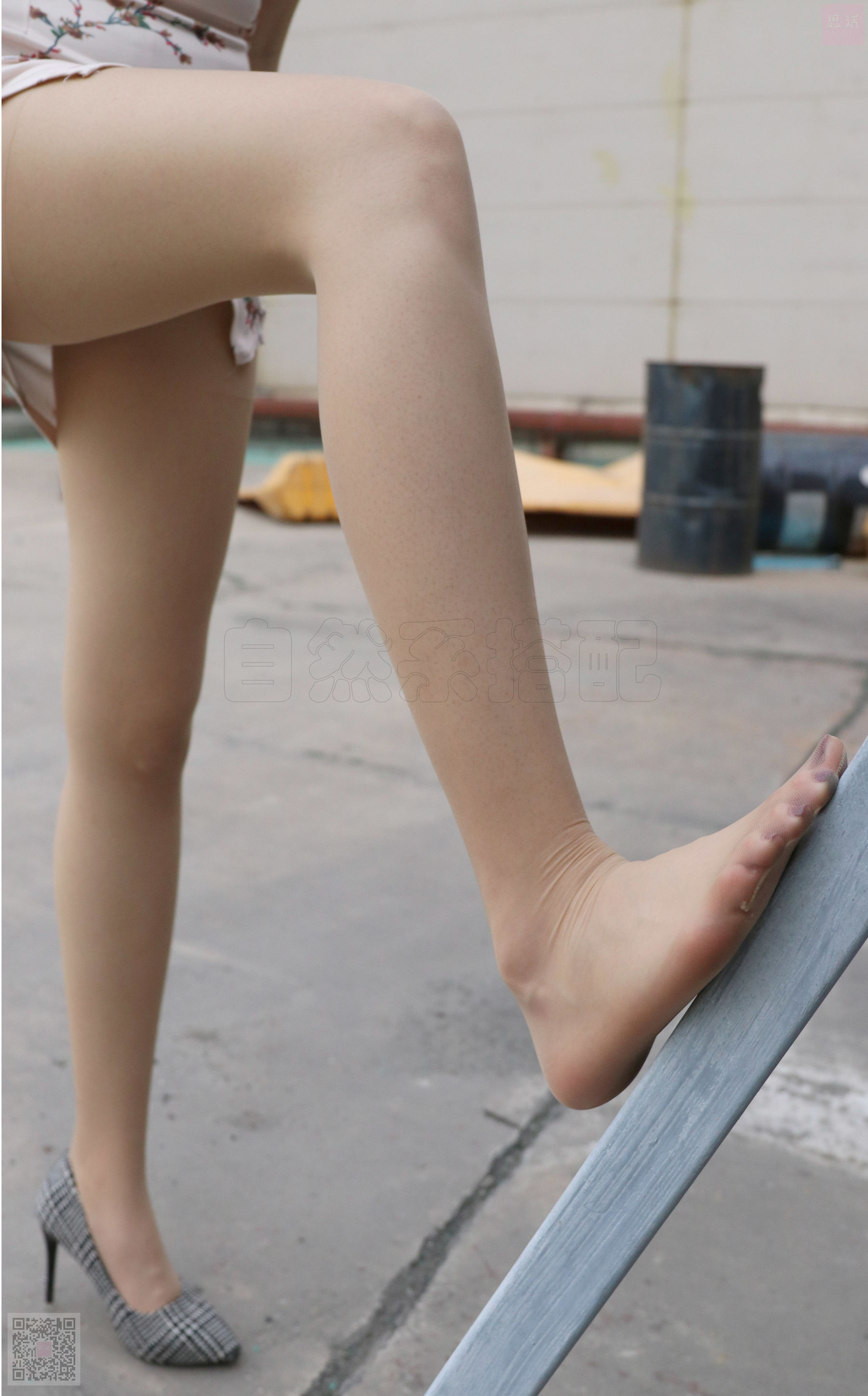 [思话SiHua] SH032 珺洁 废墟上发现旗袍美女