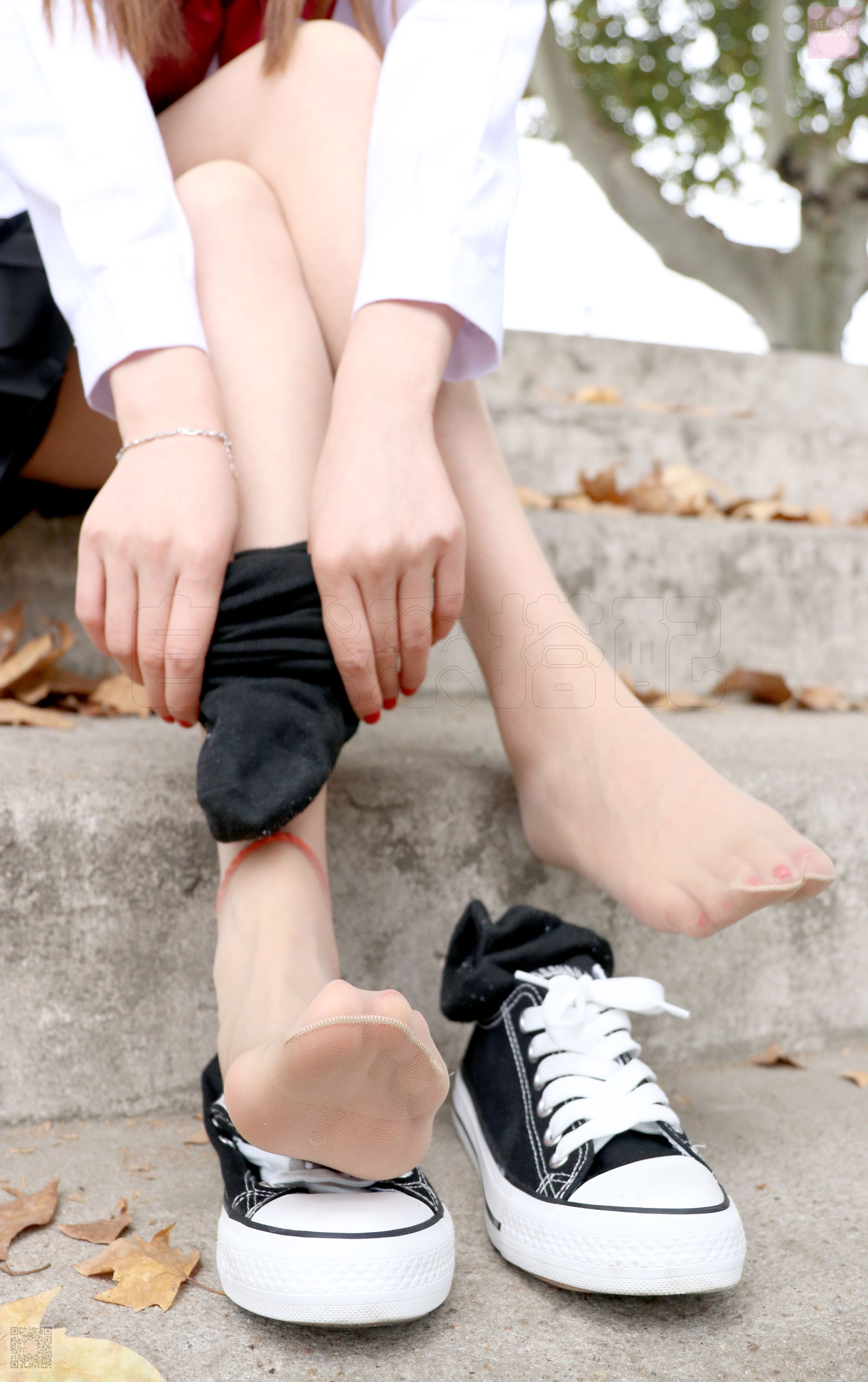 [思话SiHua] SH041 伊一 JK的第一次尝试