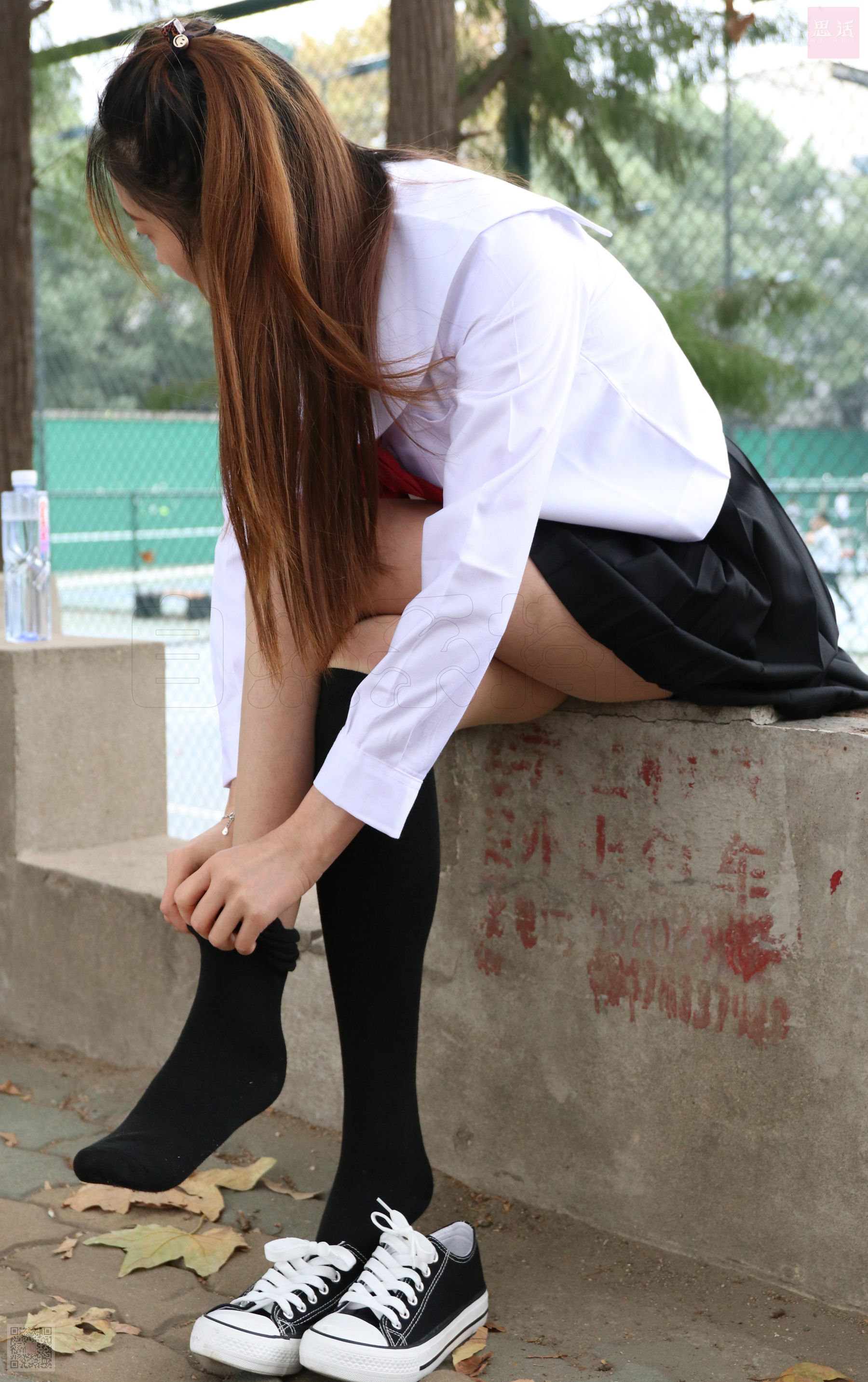[思话SiHua] SH041 伊一 JK的第一次尝试