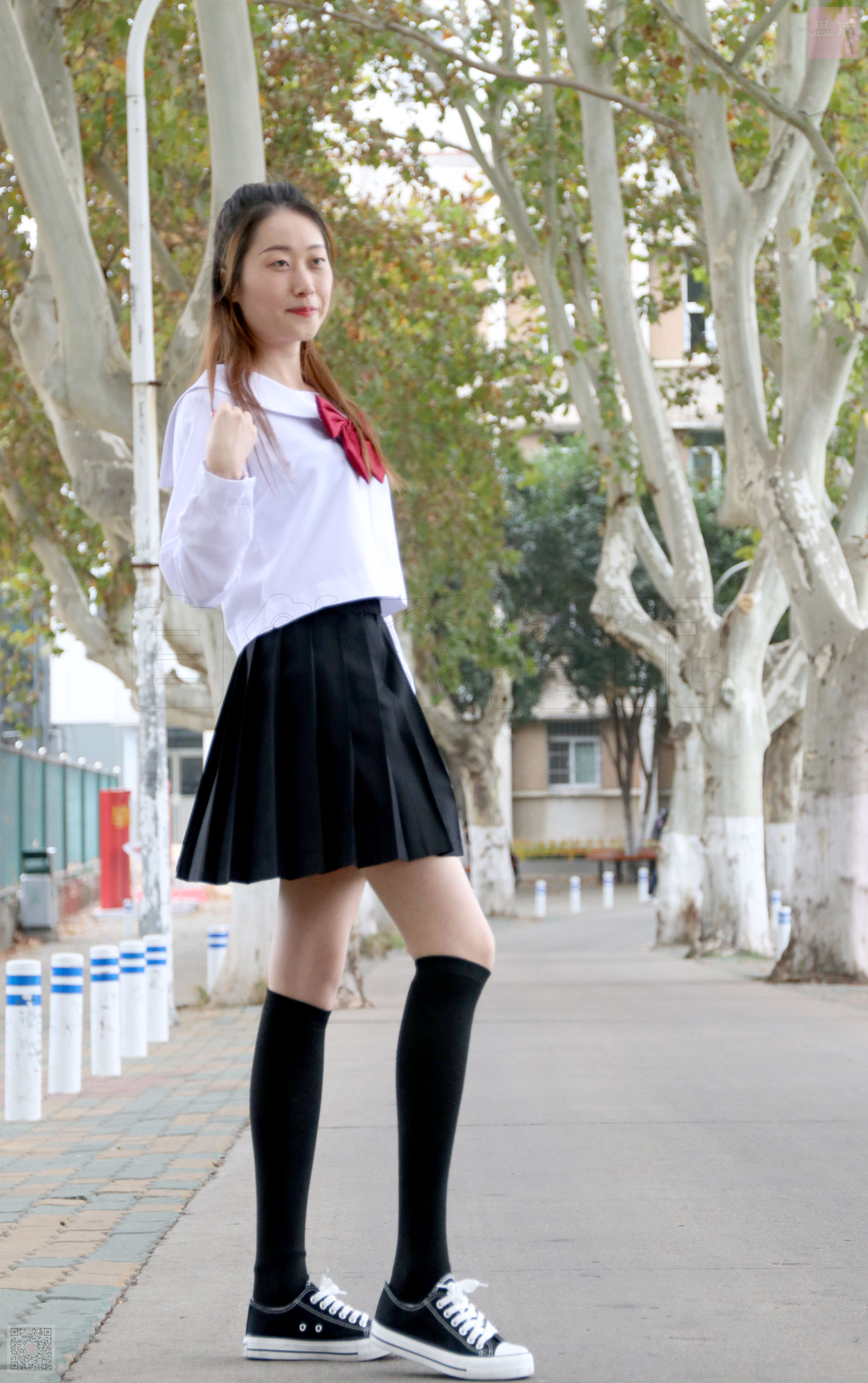 [思话SiHua] SH041 伊一 JK的第一次尝试