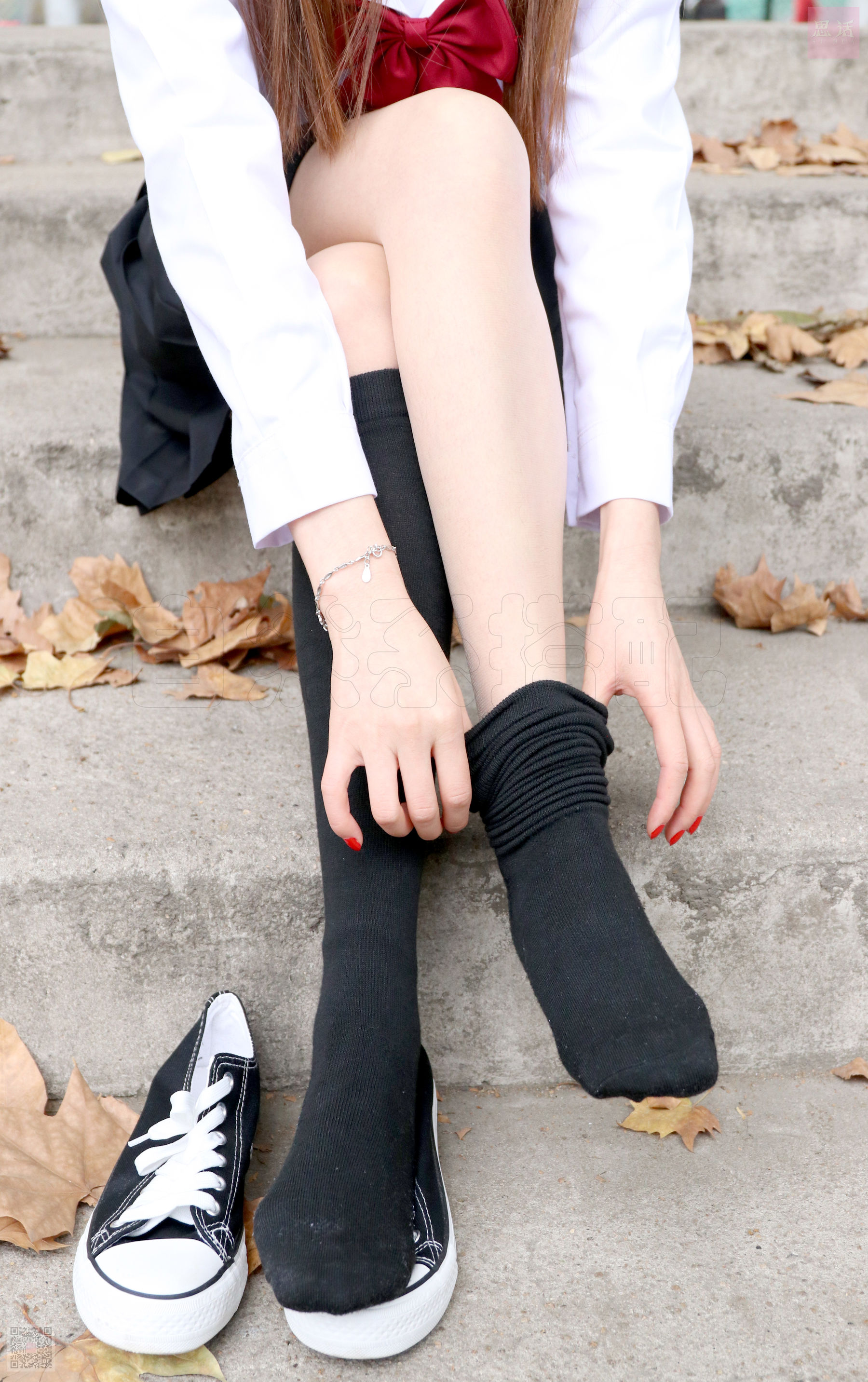 [思话SiHua] SH041 伊一 JK的第一次尝试