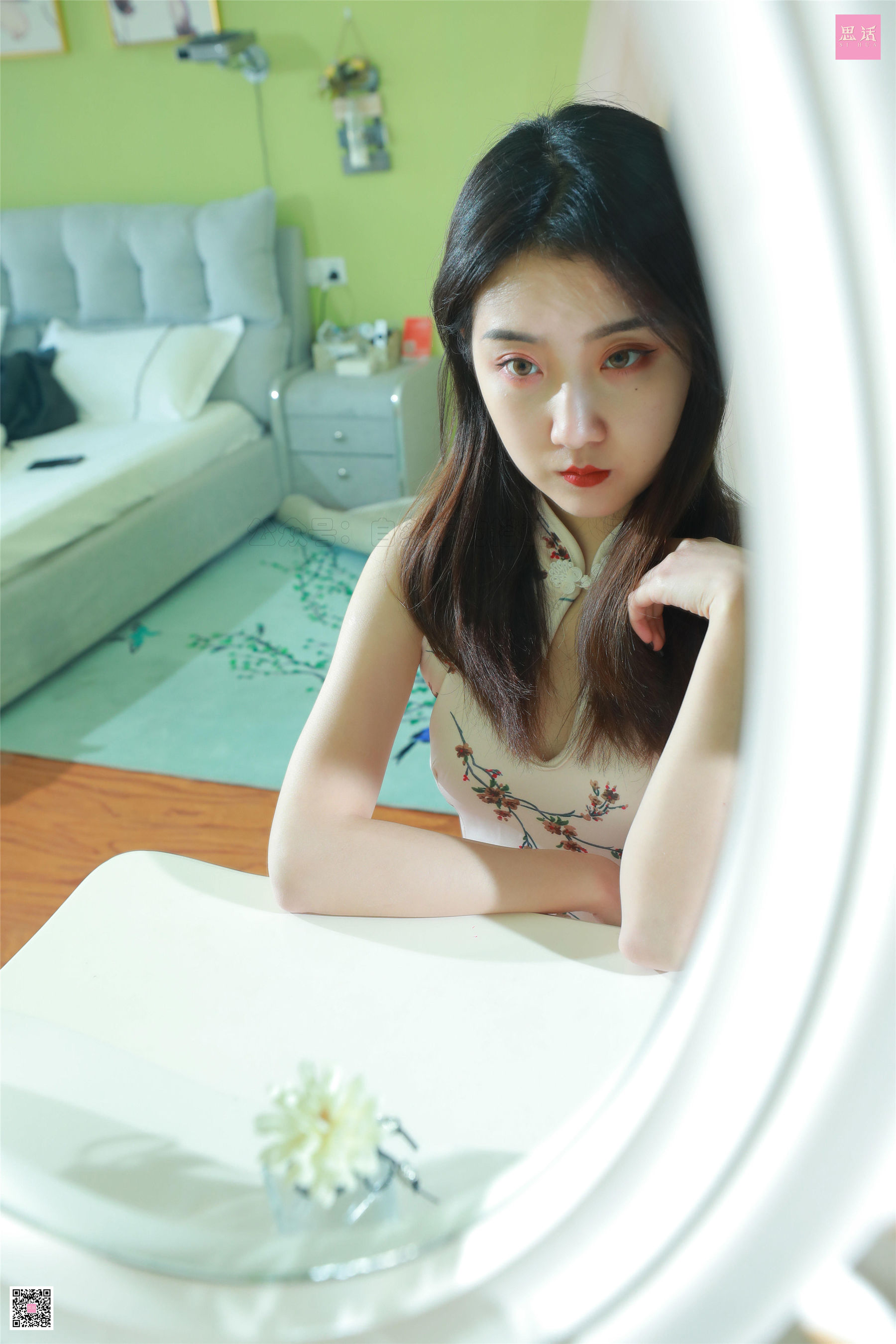 [思话SiHua] SH107 露露 包臀裙性感的红高少女