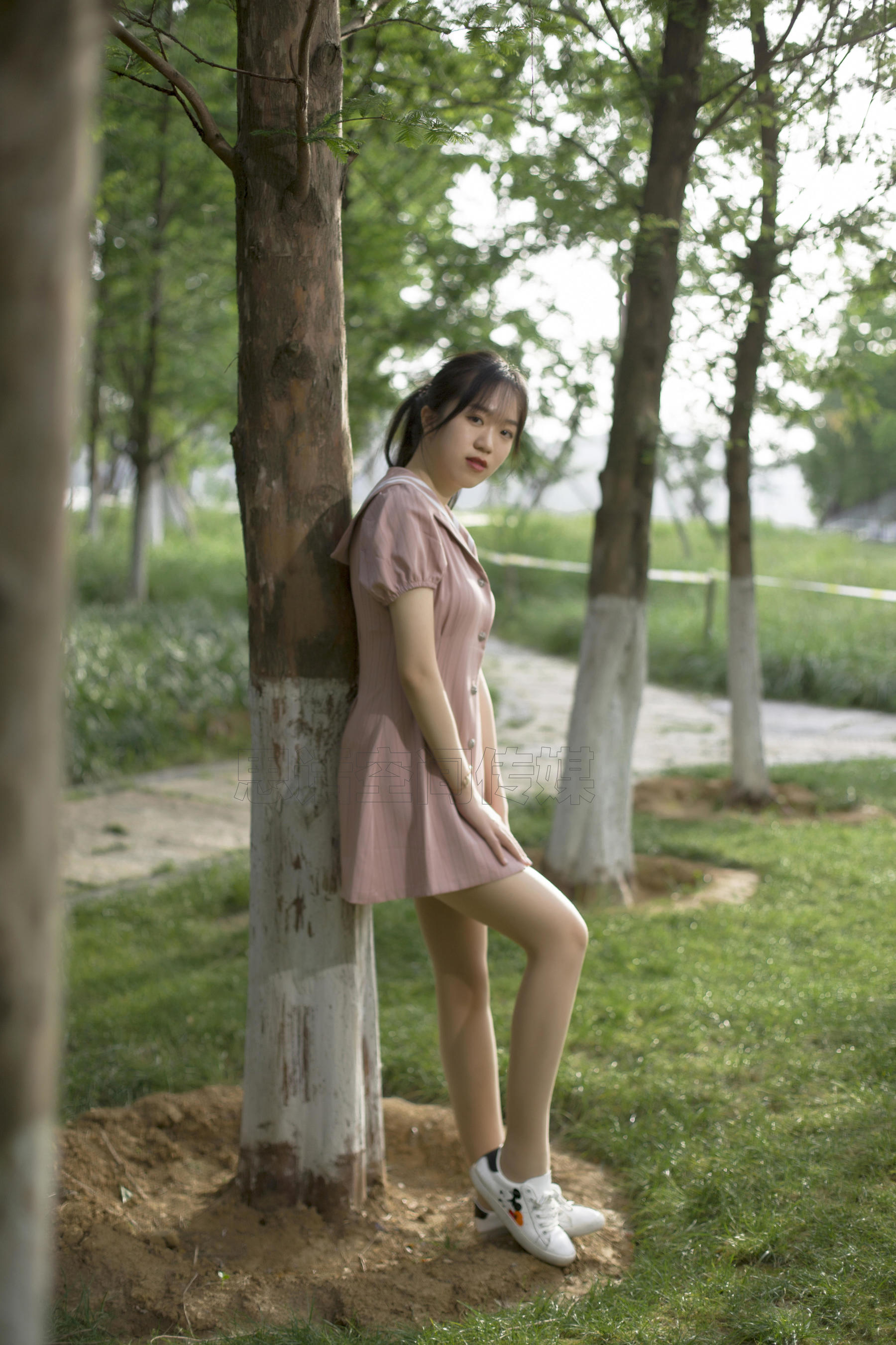 [思话SiHua] SH124 子琦 山林间的嫩龄少女