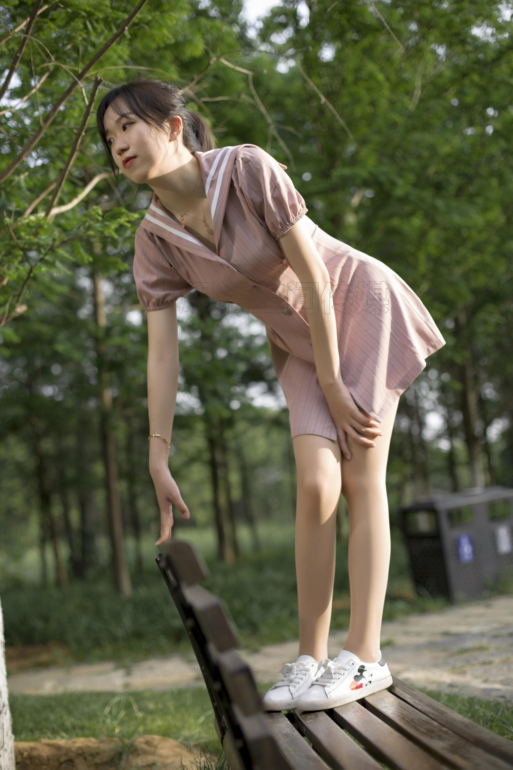 [思话SiHua] SH124 子琦 山林间的嫩龄少女