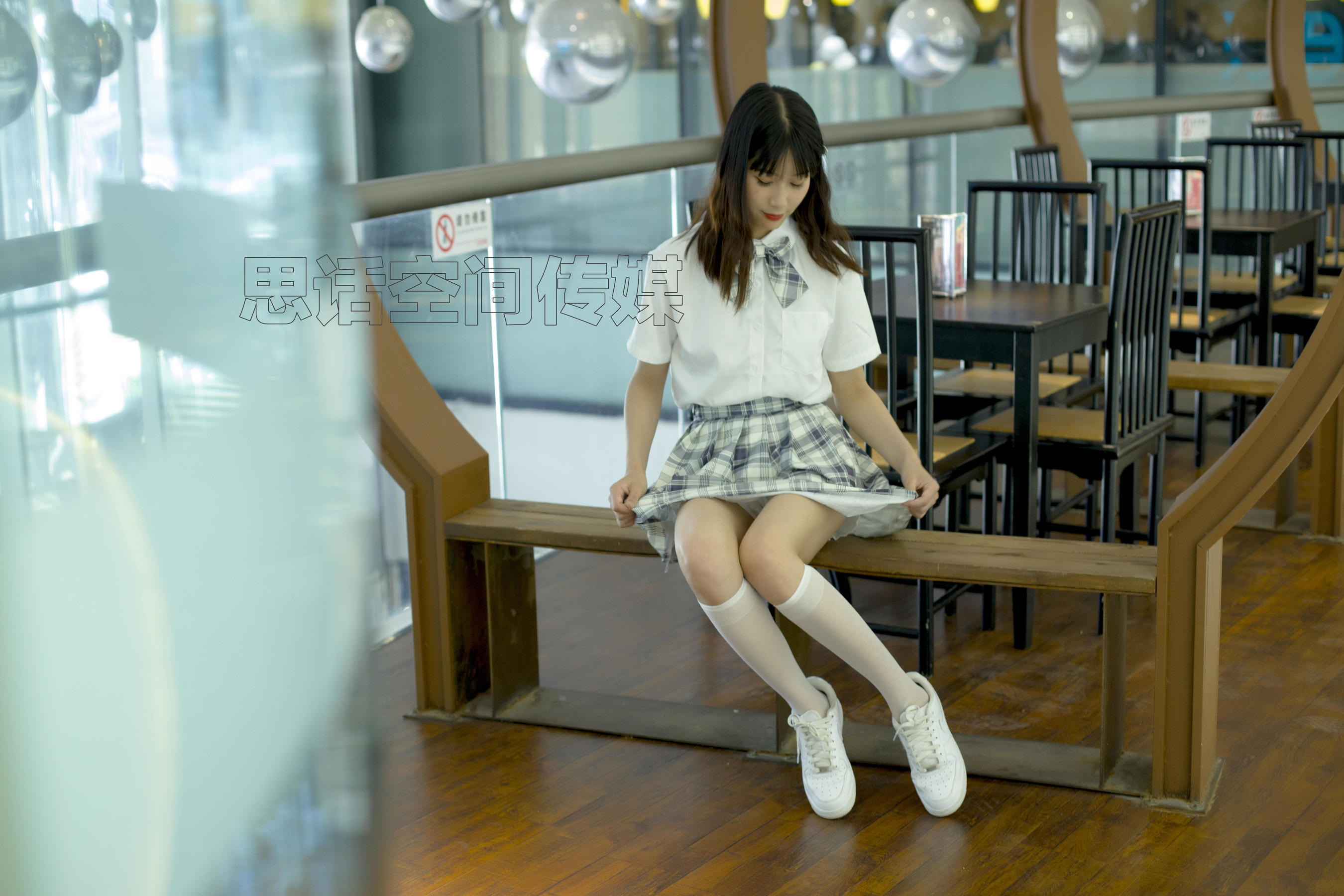 [思话SiHua] SH127 诗韵 商场里的JK女孩