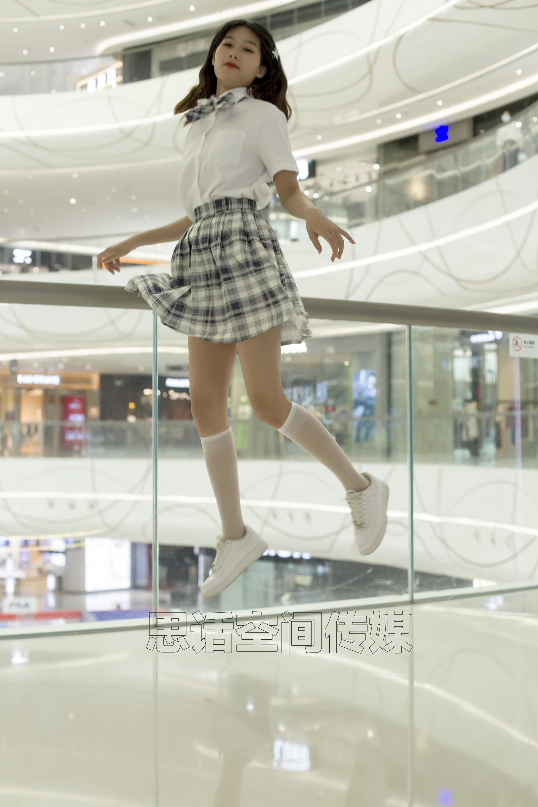 [思话SiHua] SH127 诗韵 商场里的JK女孩