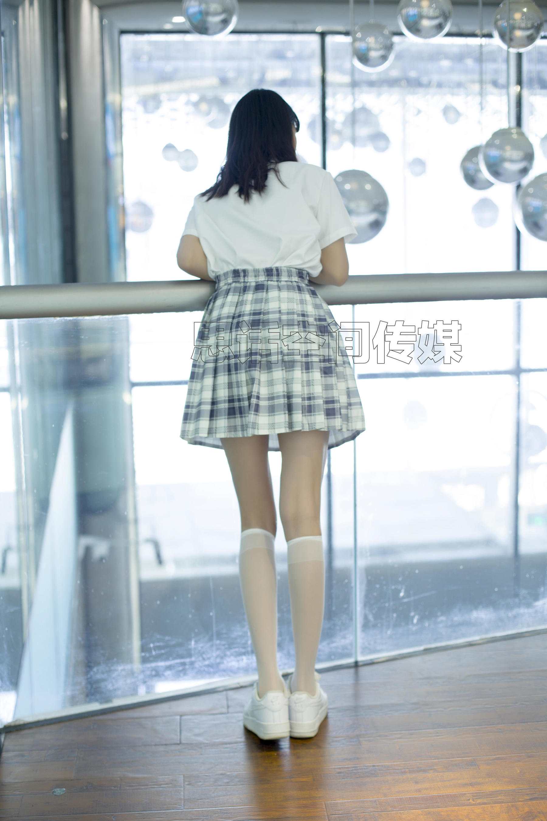 [思话SiHua] SH127 诗韵 商场里的JK女孩