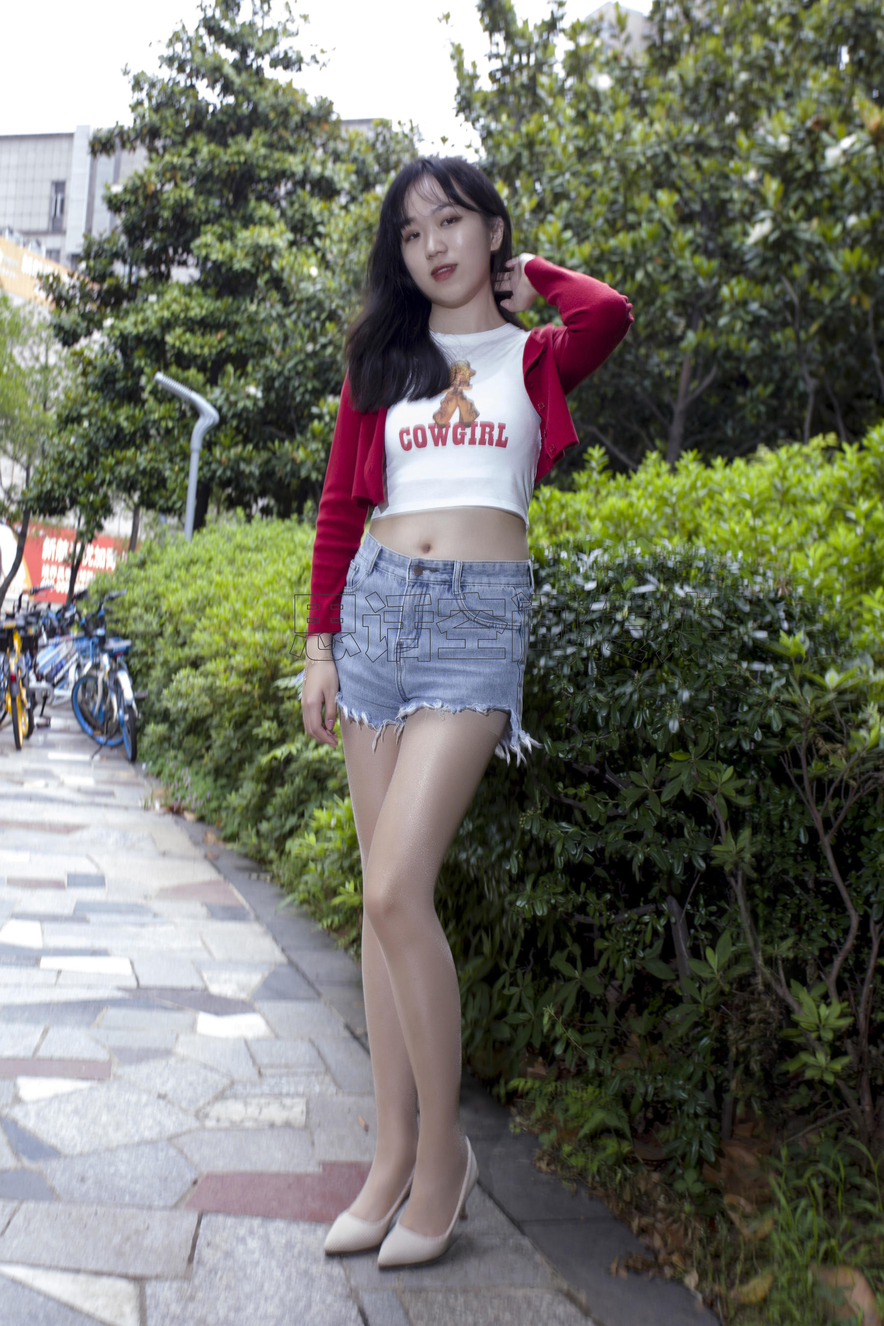 [思话SiHua] SH129 子琦 公园长腿活力少女