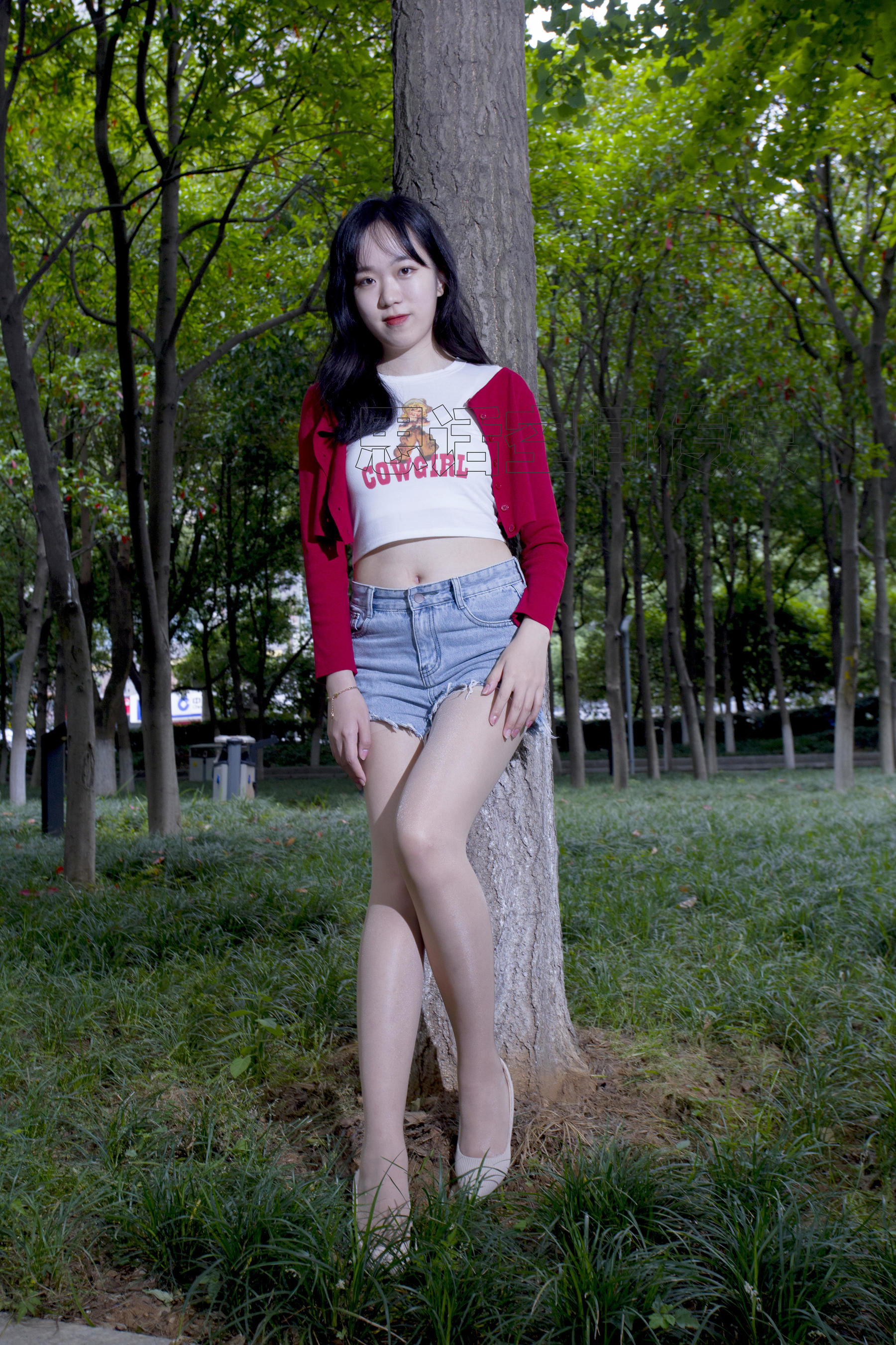 [思话SiHua] SH129 子琦 公园长腿活力少女