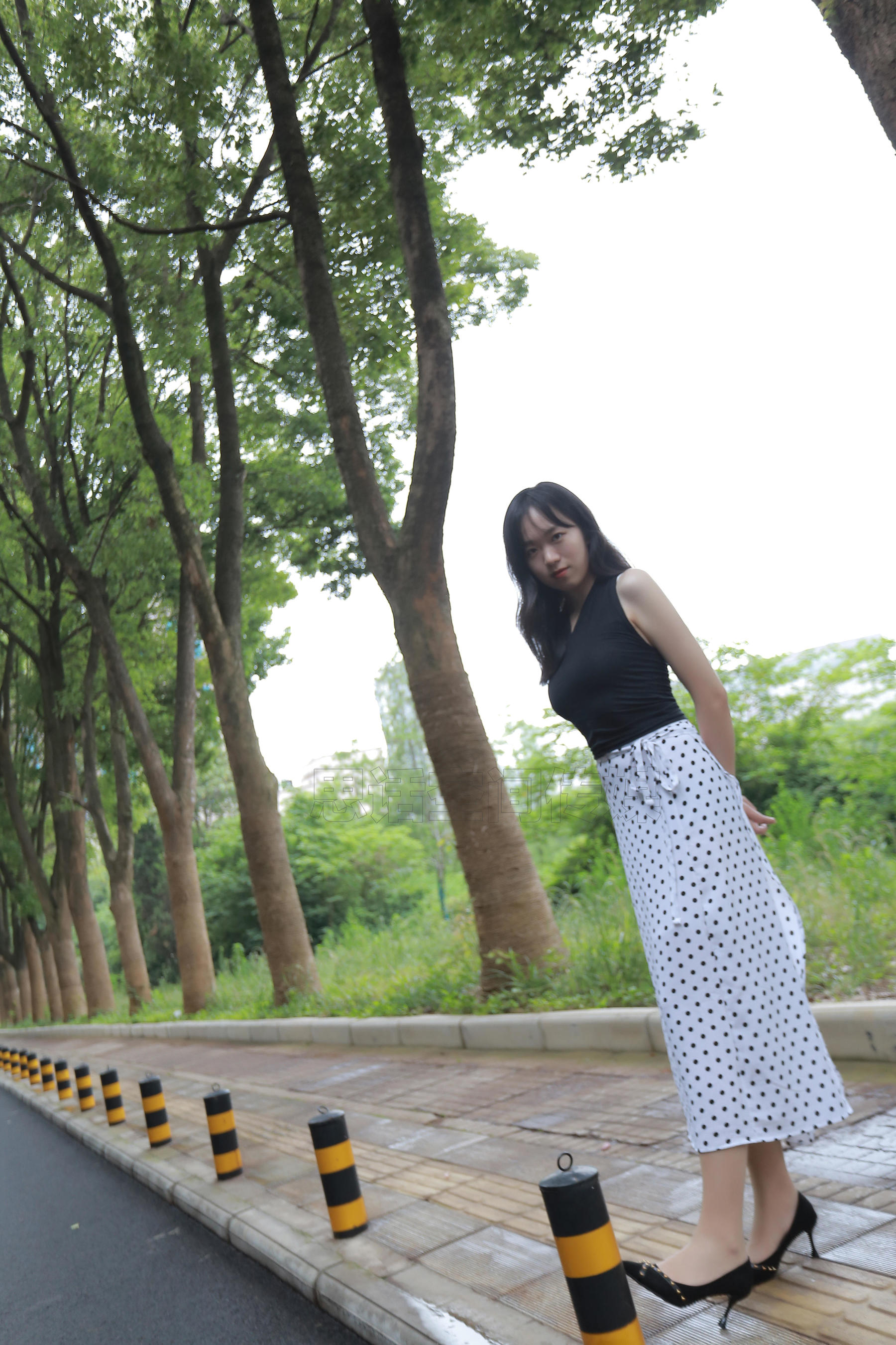 [思话SiHua] SH133 琦琦 温婉淑女游公园