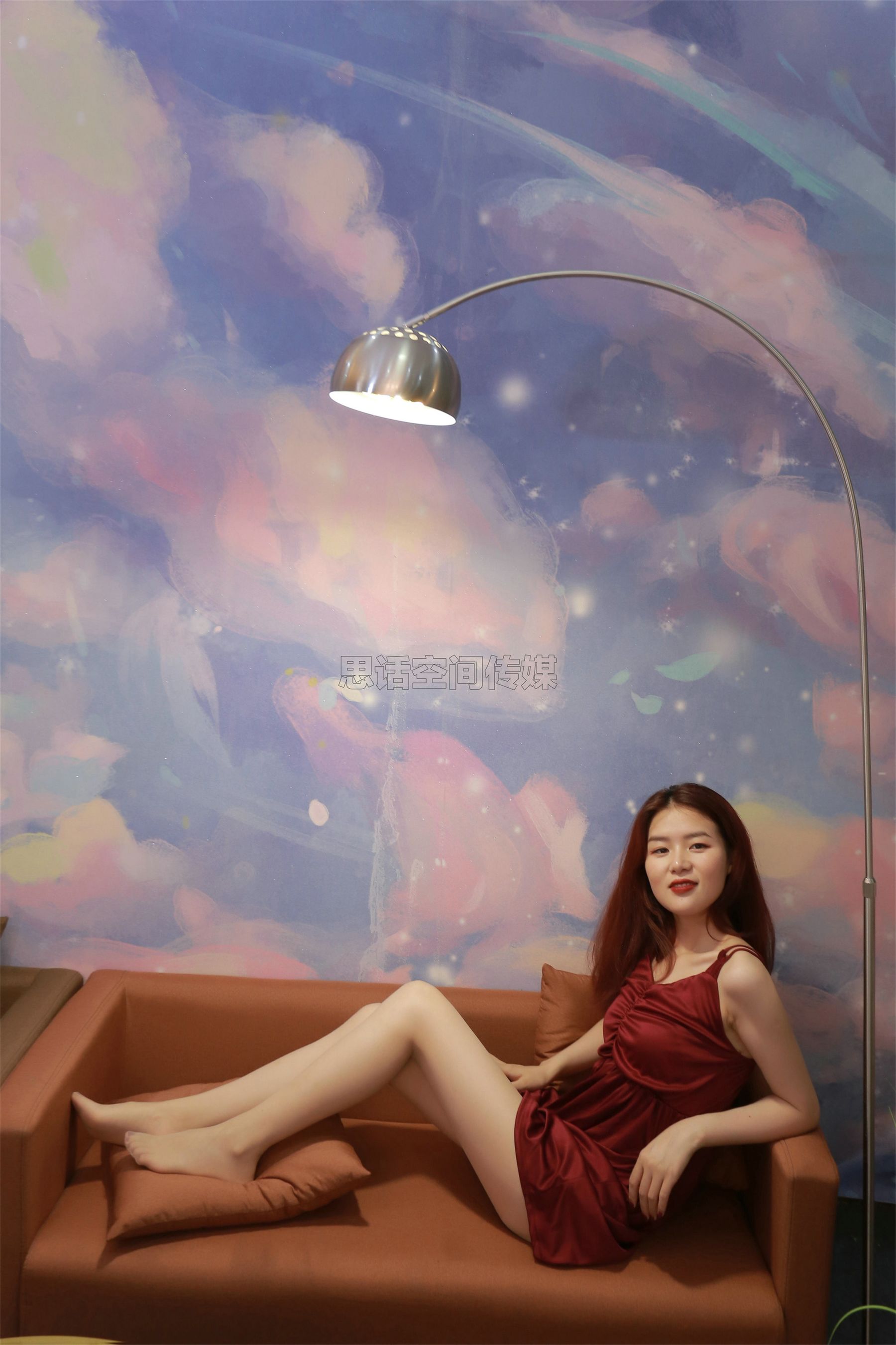 [思话SiHua] SH147 筱蝶 小红裙下的曼妙