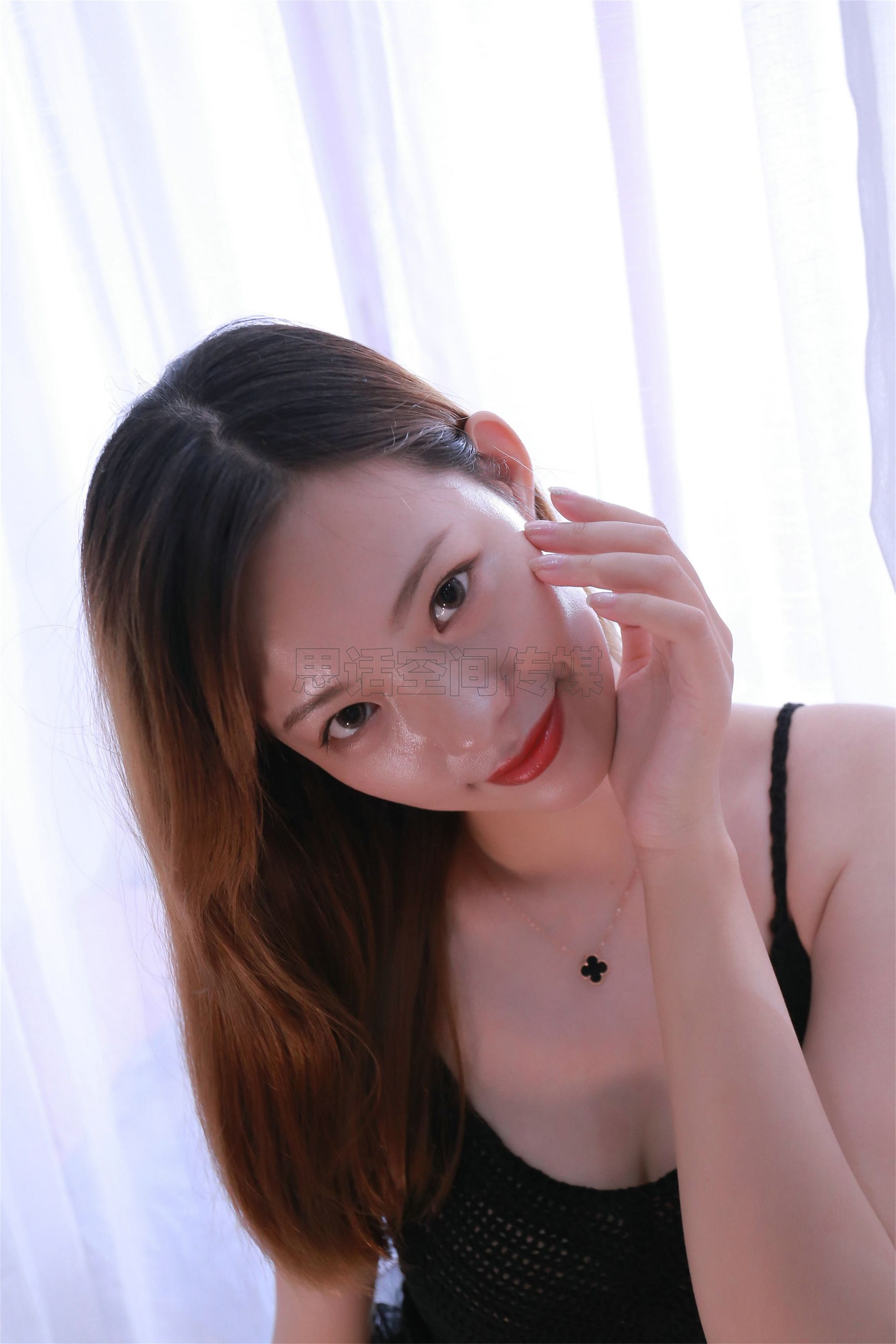 [思话SiHua] SH159 艺沫 黑丝美腿的魅惑