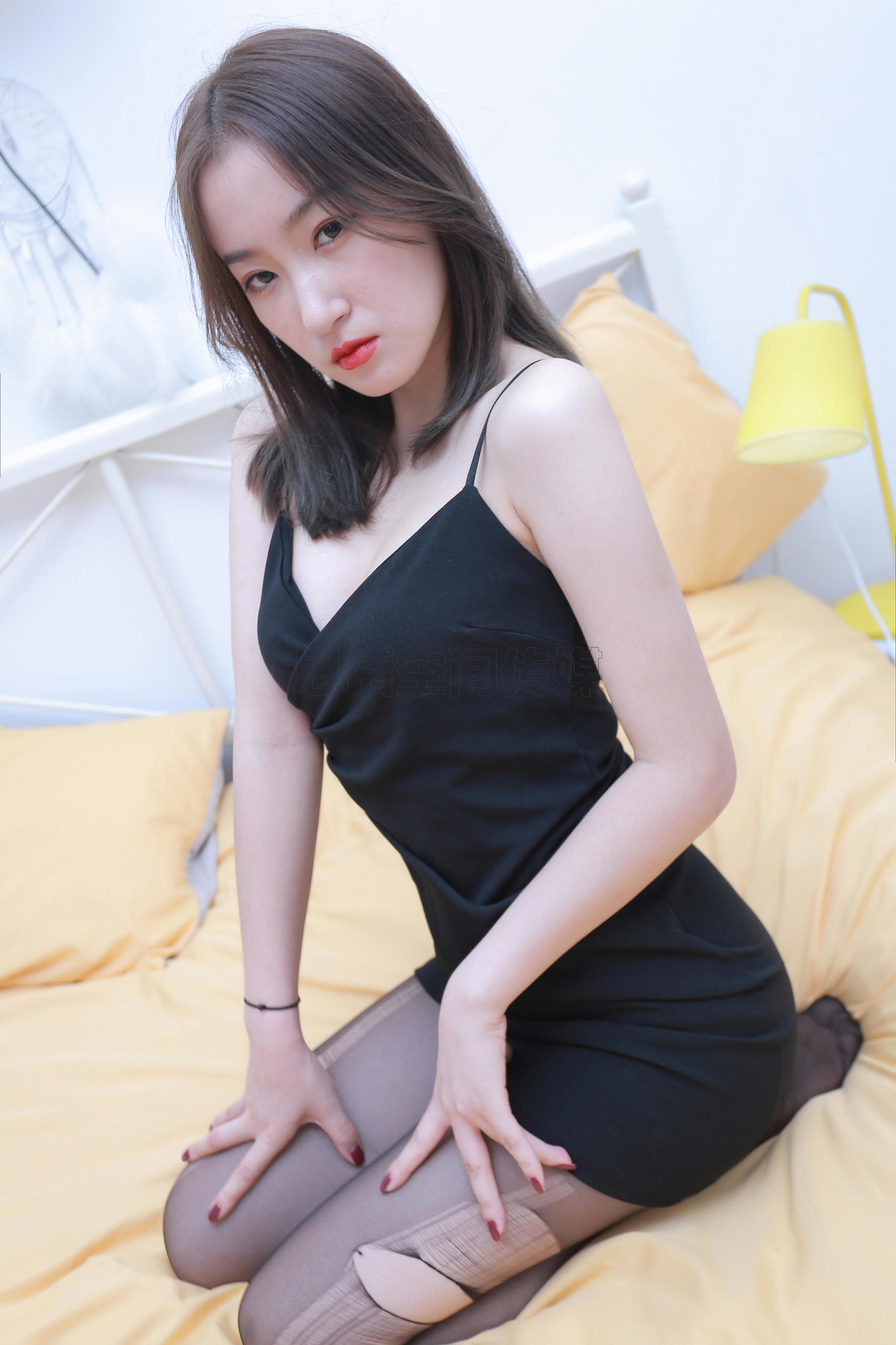 [思话SiHua] SH161 Reya 女神的丝滑黑丝