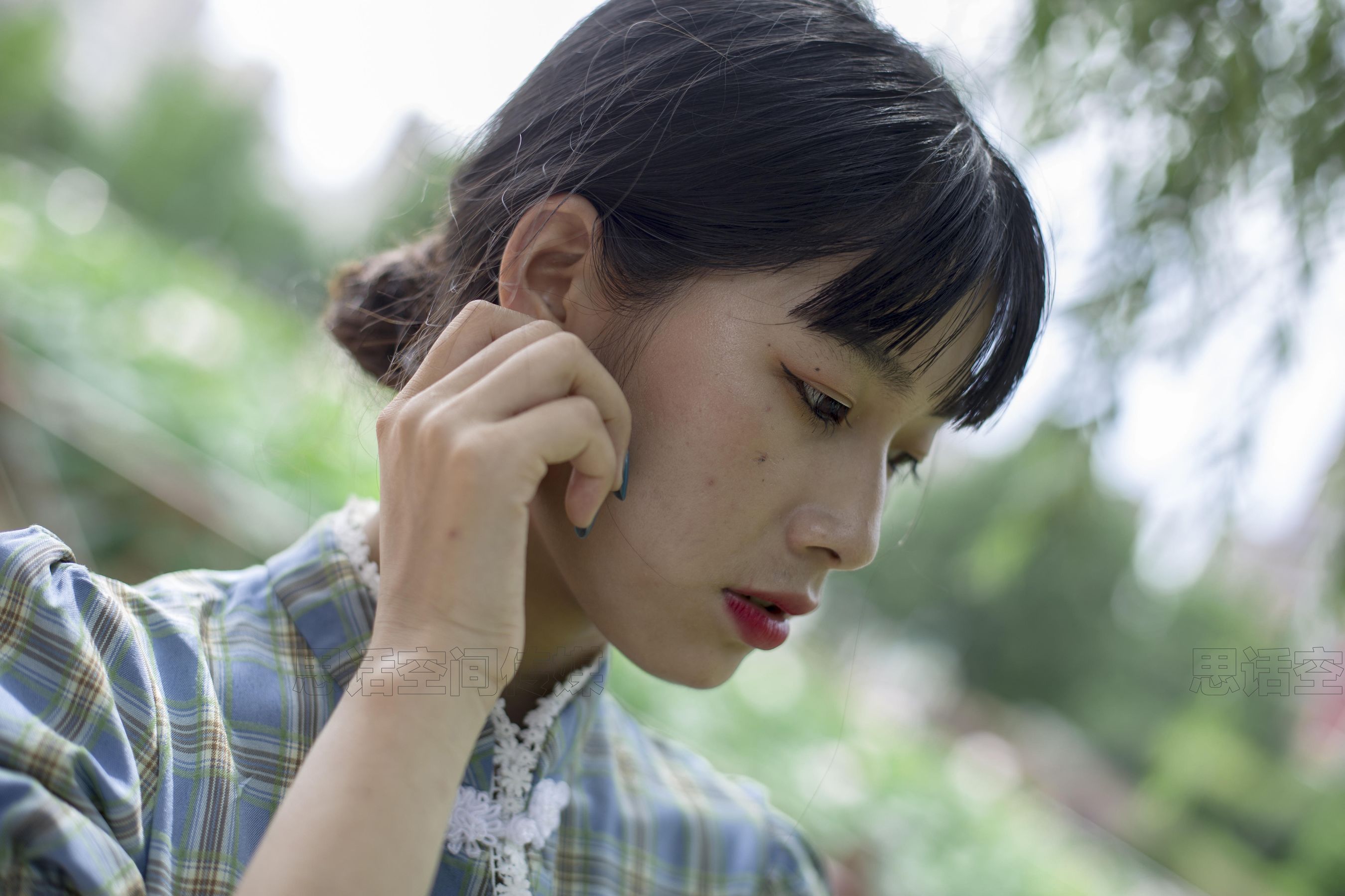 [思话SiHua] SH173 诗诗 旗袍肉丝女孩逛公园