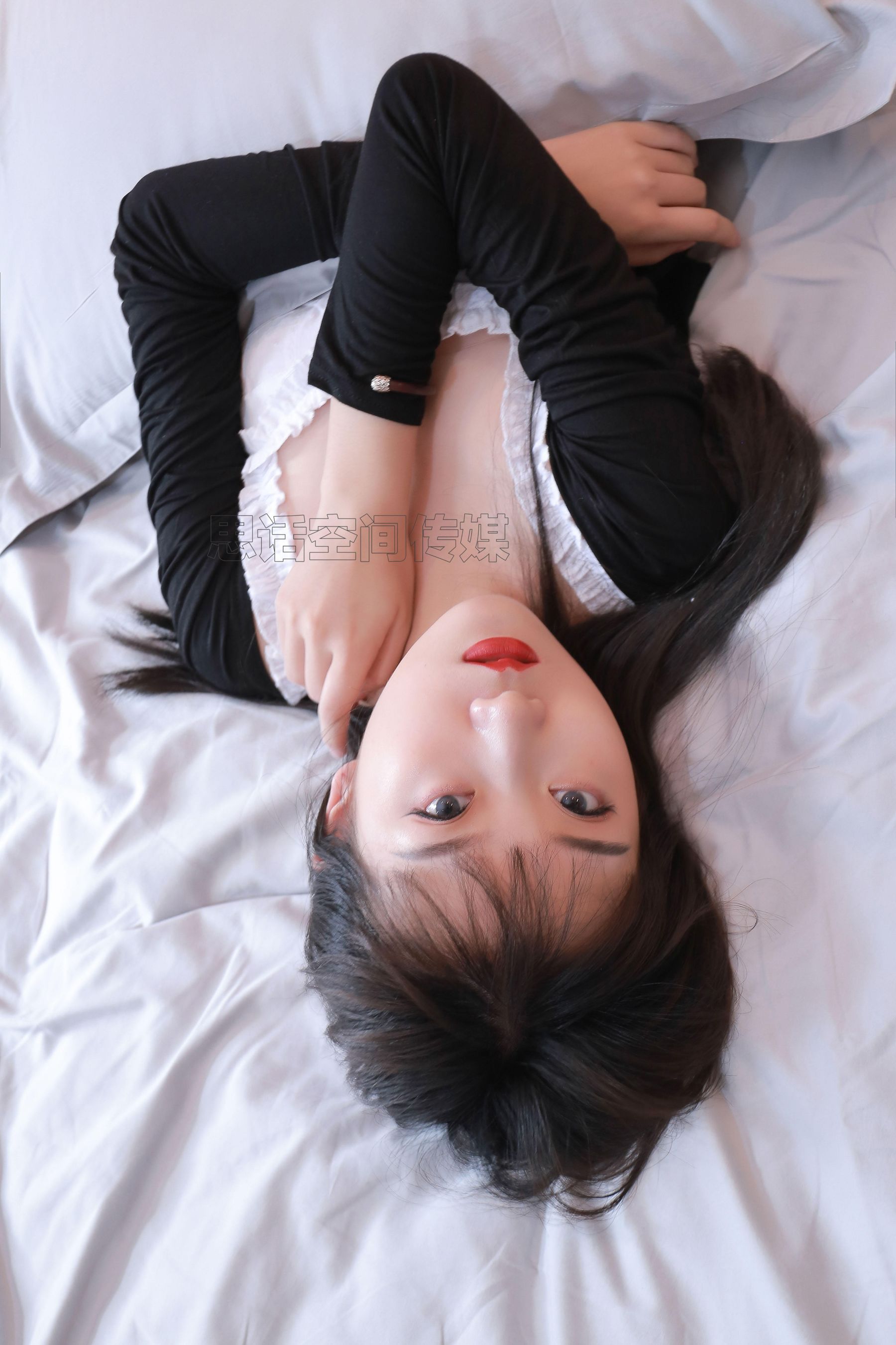 [思话SiHua] SH186 露露 黑色旗袍的脚尖诱惑