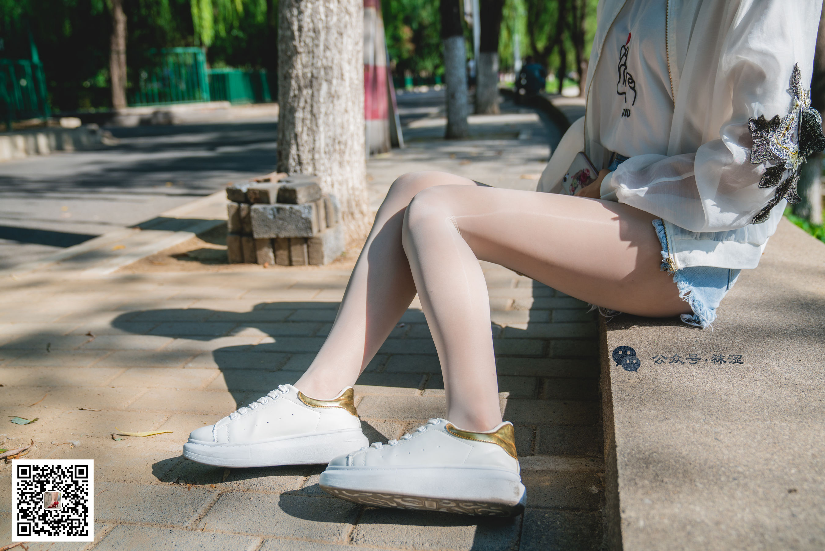 [袜涩] VOL.010  当穿白丝的妹子遇到大叔