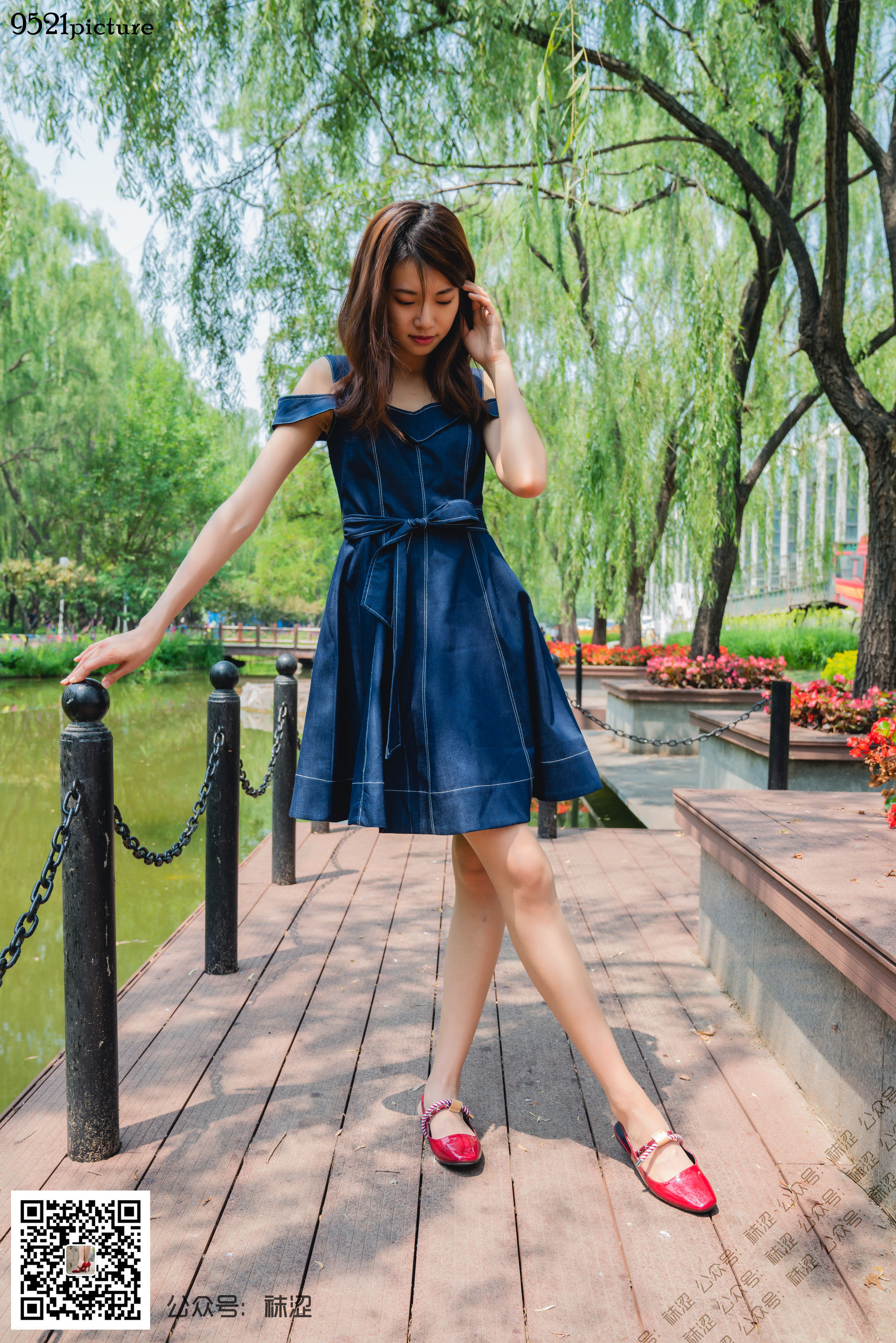 [袜涩] VOL.036 乐乐 乐乐在公园（丝袜falke12）