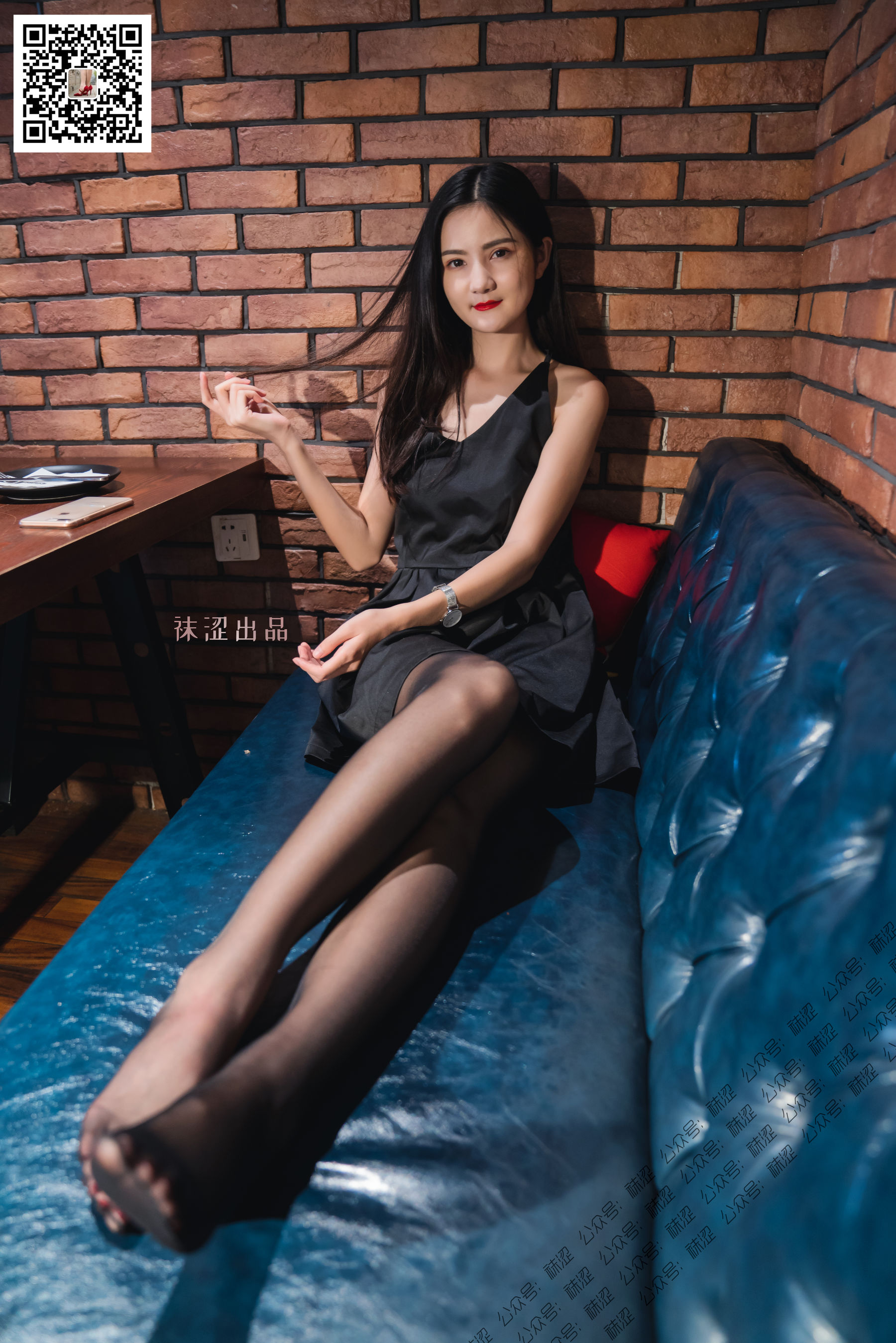 [袜涩] VOL.040 安妮 极致黑丝图集