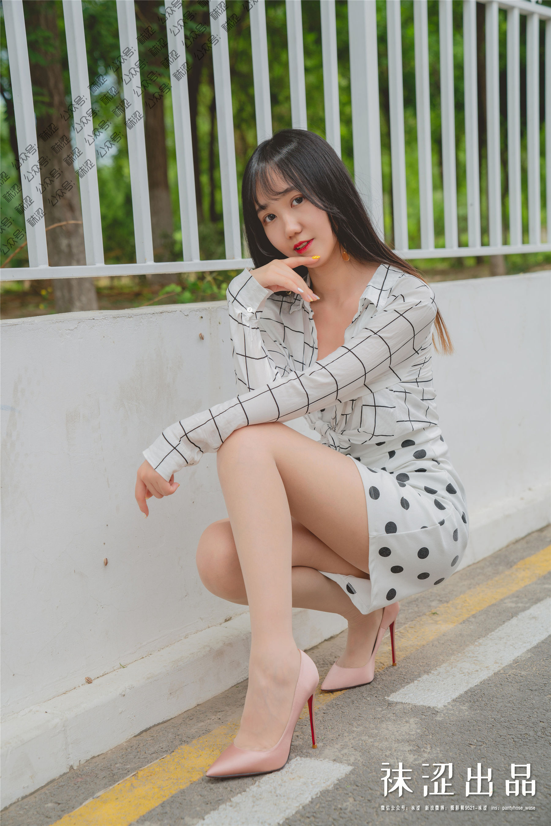 [袜涩] VOL.067 脸脸 女粉丝脸脸特惠图集