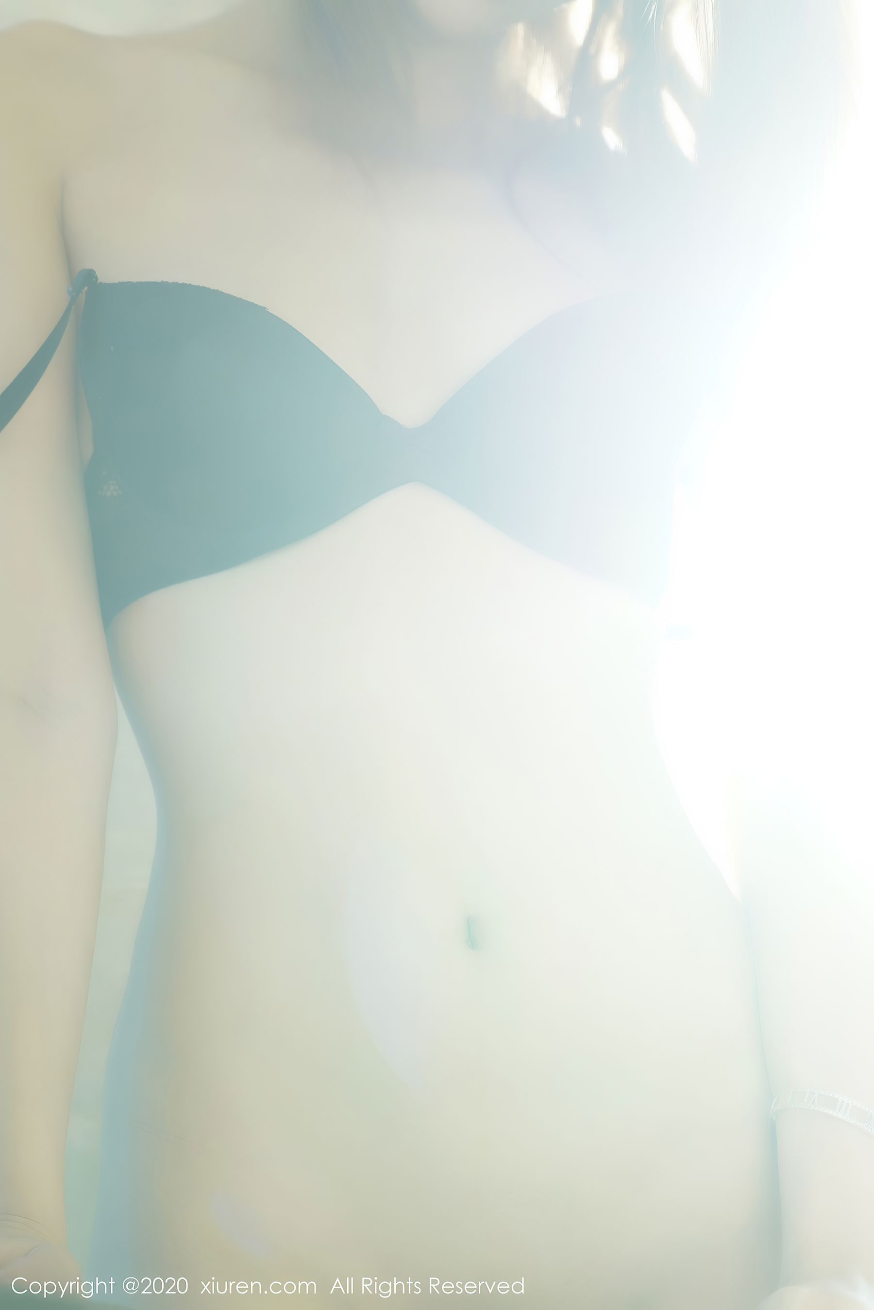 [秀人XiuRen] No.2695 冯木木LRIS