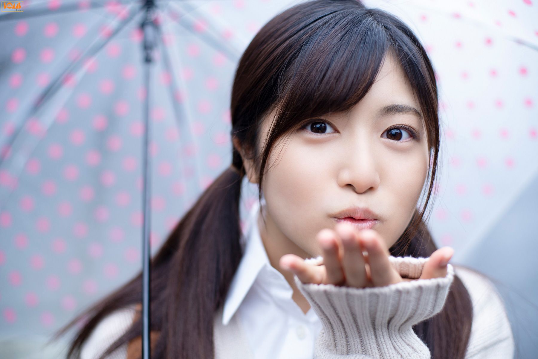 [BOMB.tv] 2020.01 Rio Yoshida 吉田莉桜『雨の土曜日、君に恋した。』