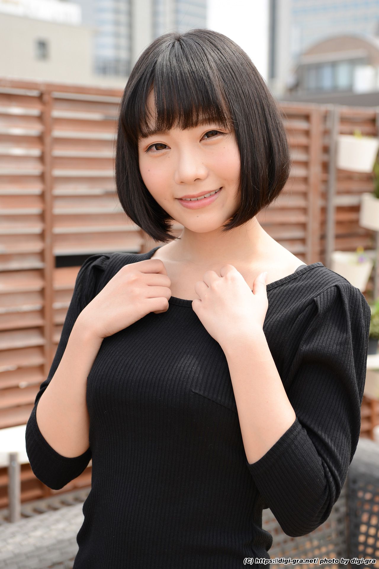 [Digi-Gra] Yui Shirasaka 白坂有以 Photoset 01