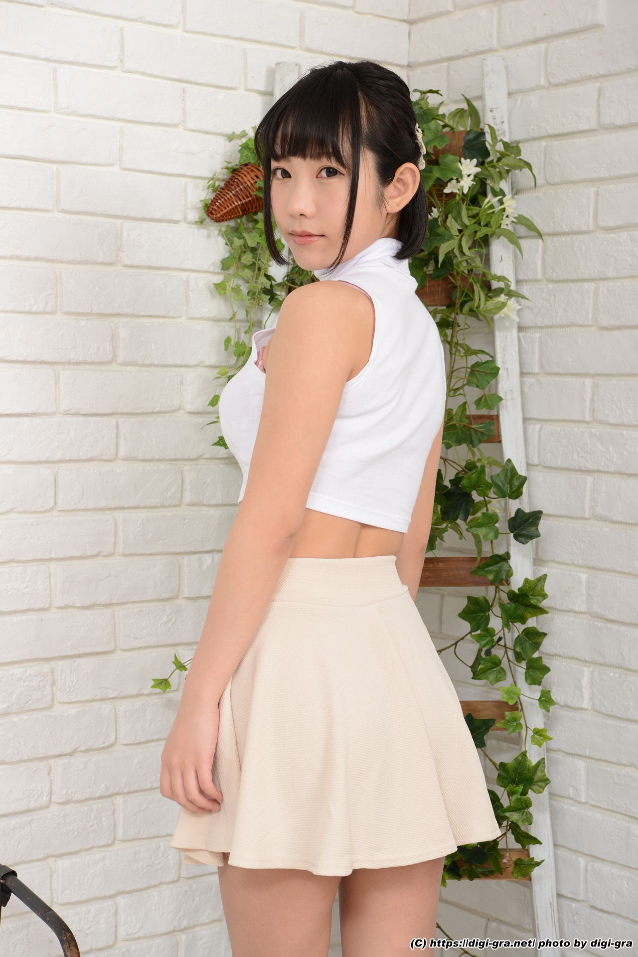 [Digi-Gra] Yui Shirasaka 白坂有以 Photoset 03