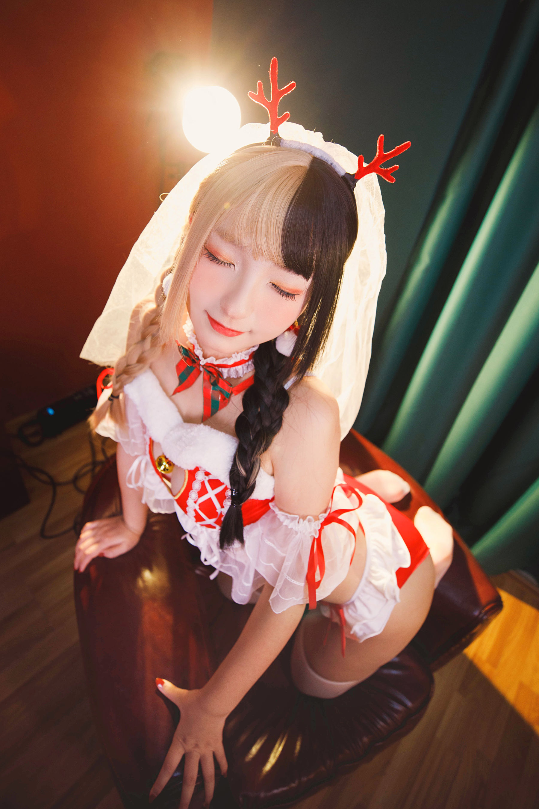 [Cosplay] 萝莉神楽板真冬之鹿の恩返し