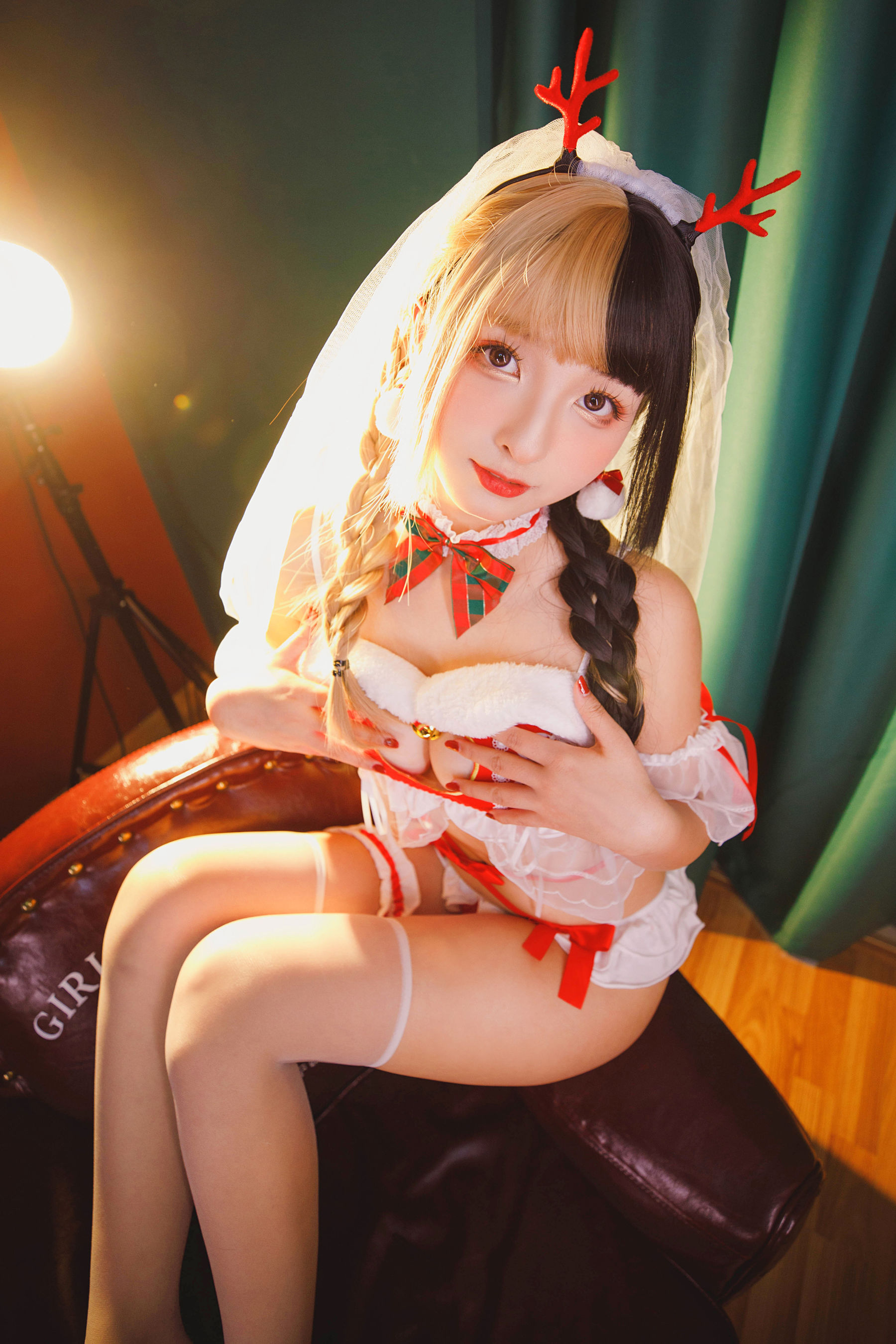 [Cosplay] 萝莉神楽板真冬之鹿の恩返し