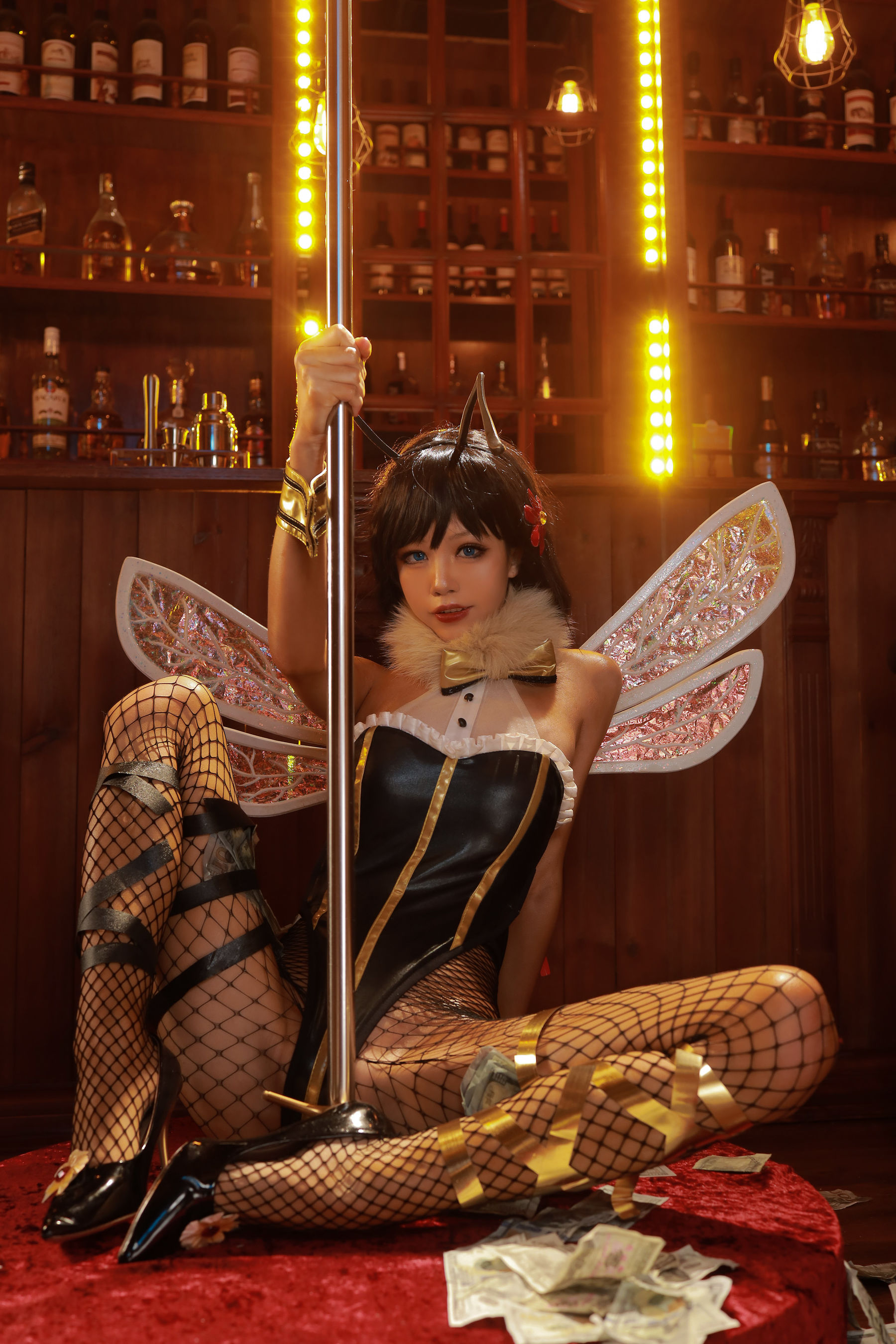 [Cosplay] 动漫博主水淼aqua - 黑皮蜜蜂
