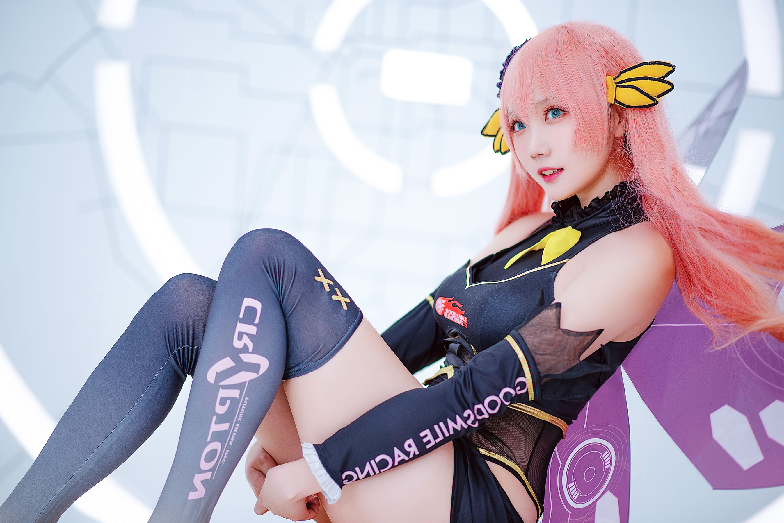 [Cosplay] Coser瓜希酱福利 - LUKA 赛车