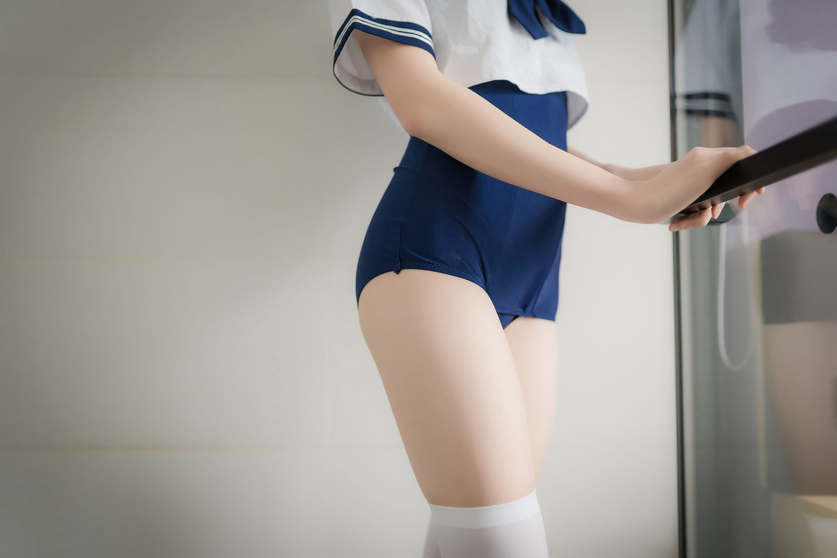 [Cosplay] 动漫博主Kitaro_绮太郎 - 泳装JK
