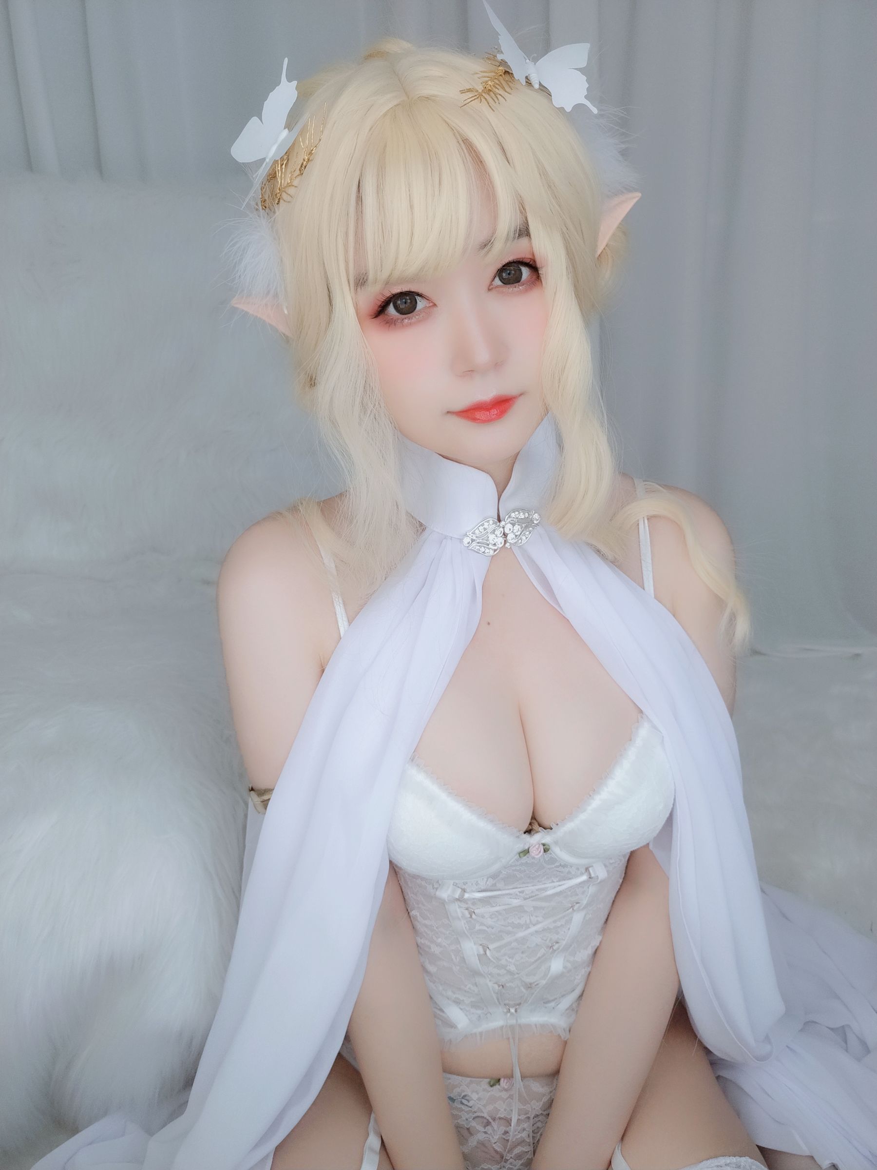 [Cosplay] Coser小姐姐白银 - 小白羊