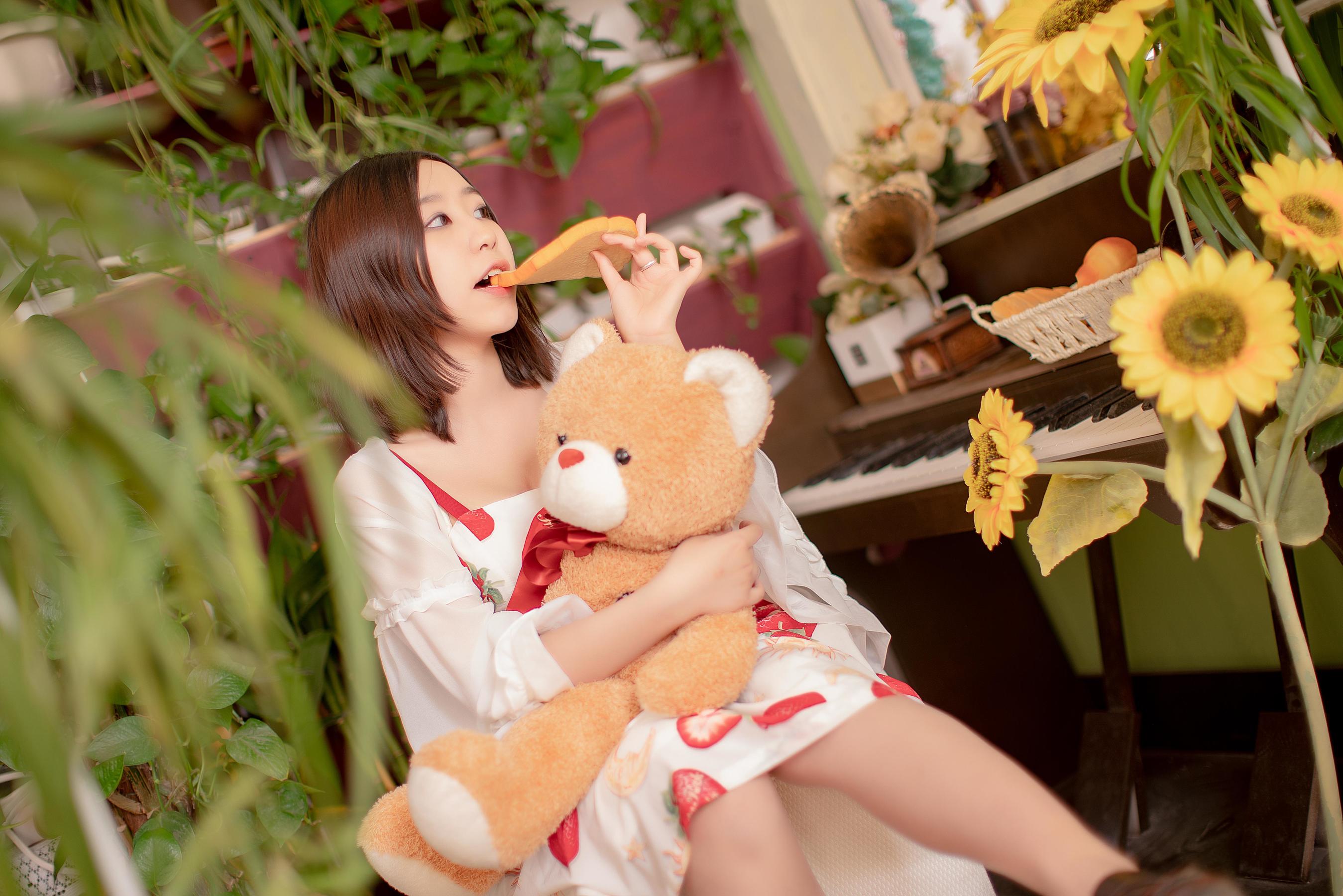 [Cosplay] 动漫博主穆零Mu0 - 小草莓
