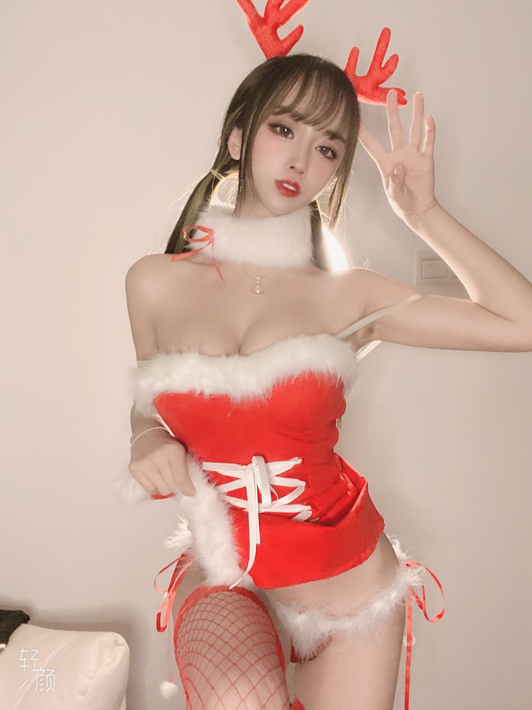[Cosplay] 斗鱼米线线sama - 圣诞特辑