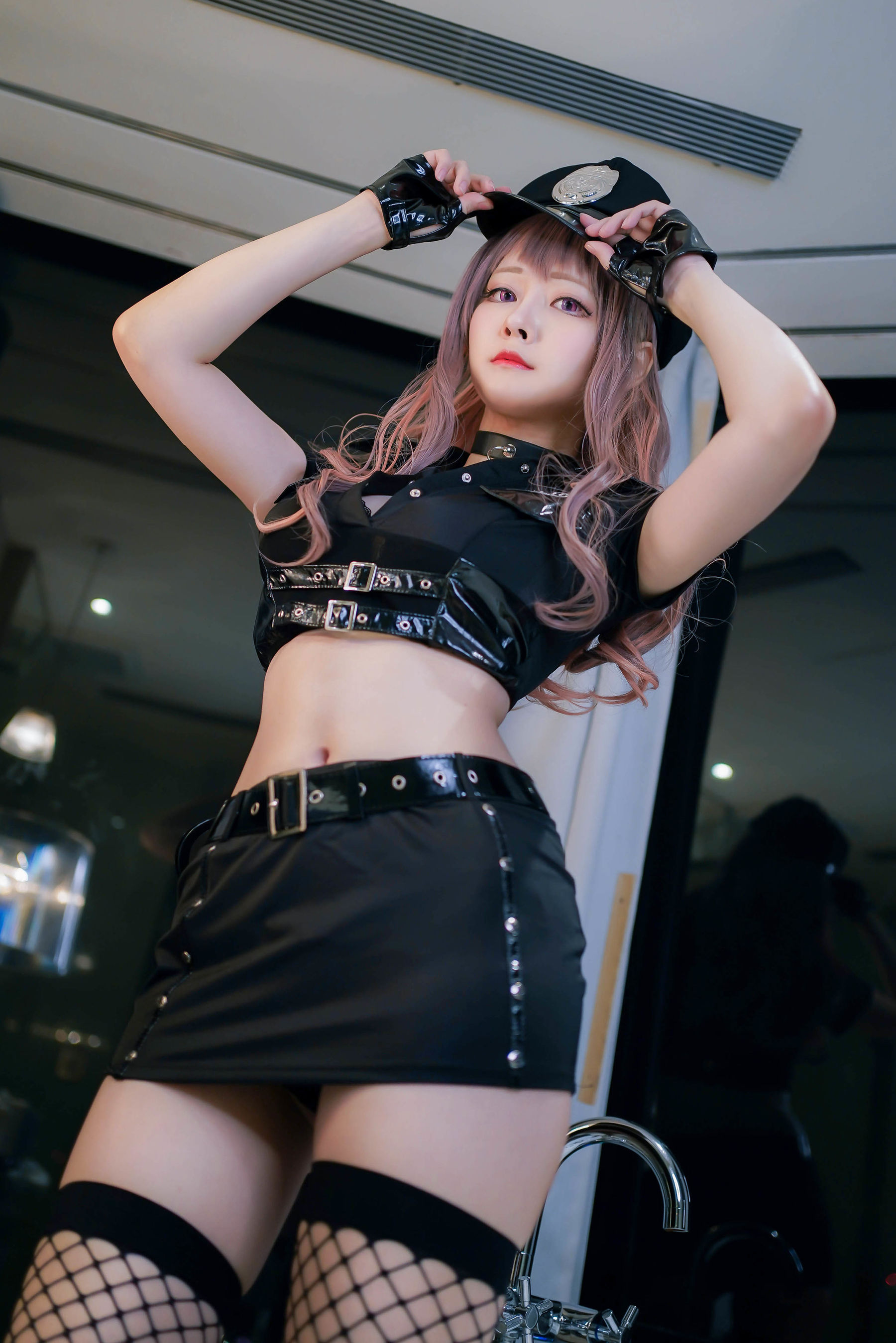 [Cosplay] COS妹子Arty亞緹 - 女警网袜