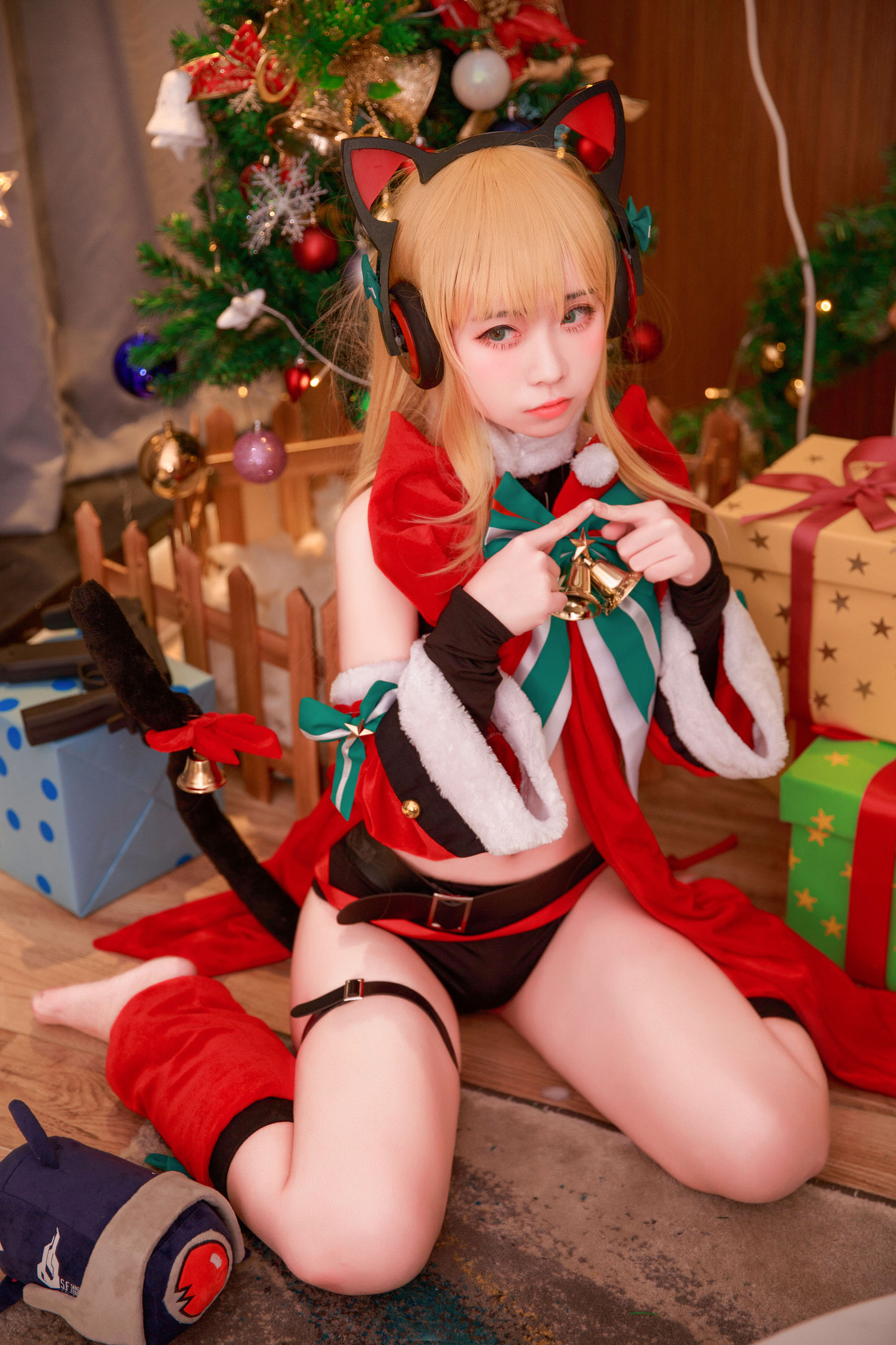 [Cosplay] 动漫博主G44不会受伤 - TMP圣诞