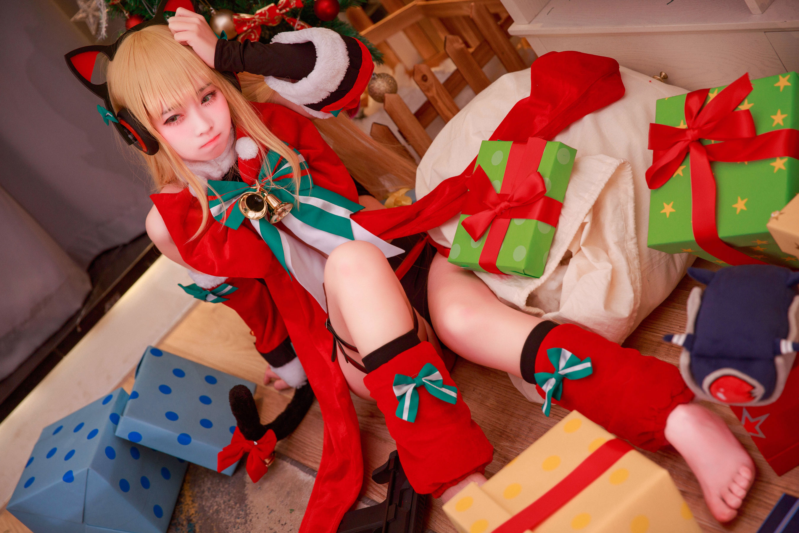 [Cosplay] 动漫博主G44不会受伤 - TMP圣诞