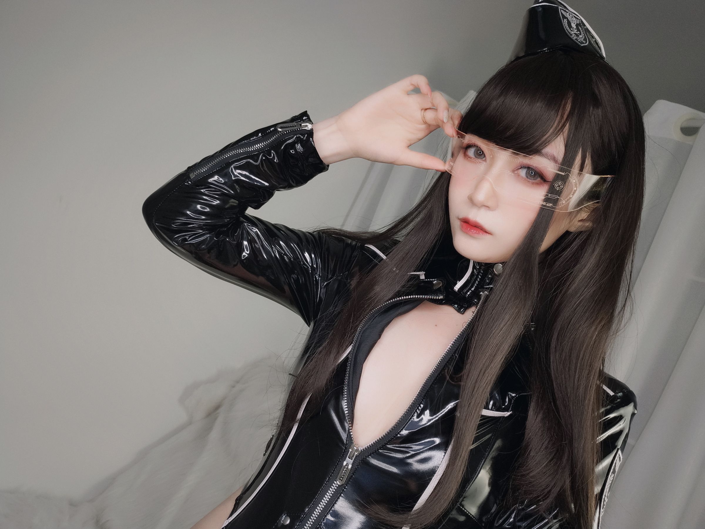 [Cosplay] Coser小姐姐白银 - 通讯官