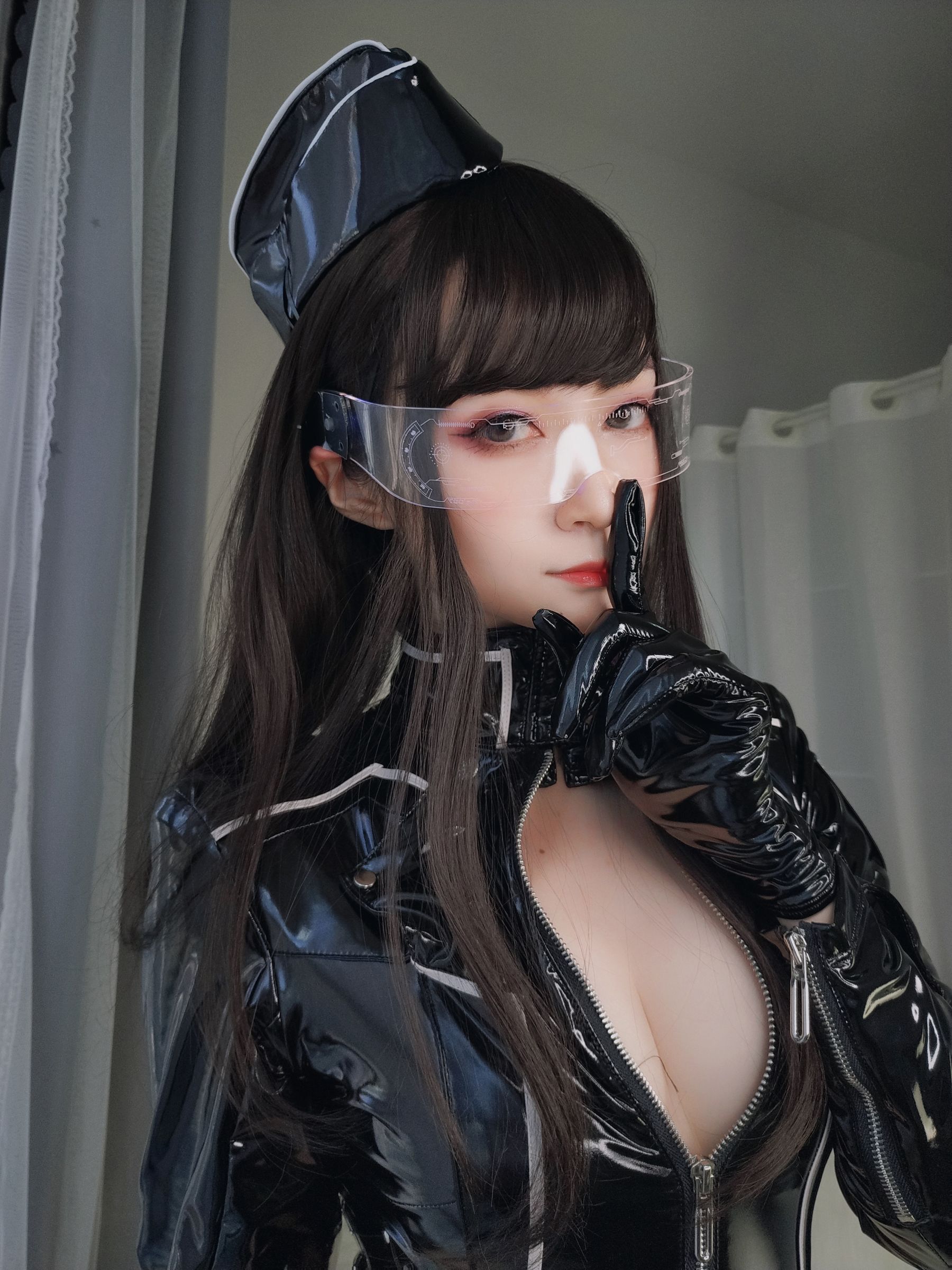 [Cosplay] Coser小姐姐白银 - 通讯官