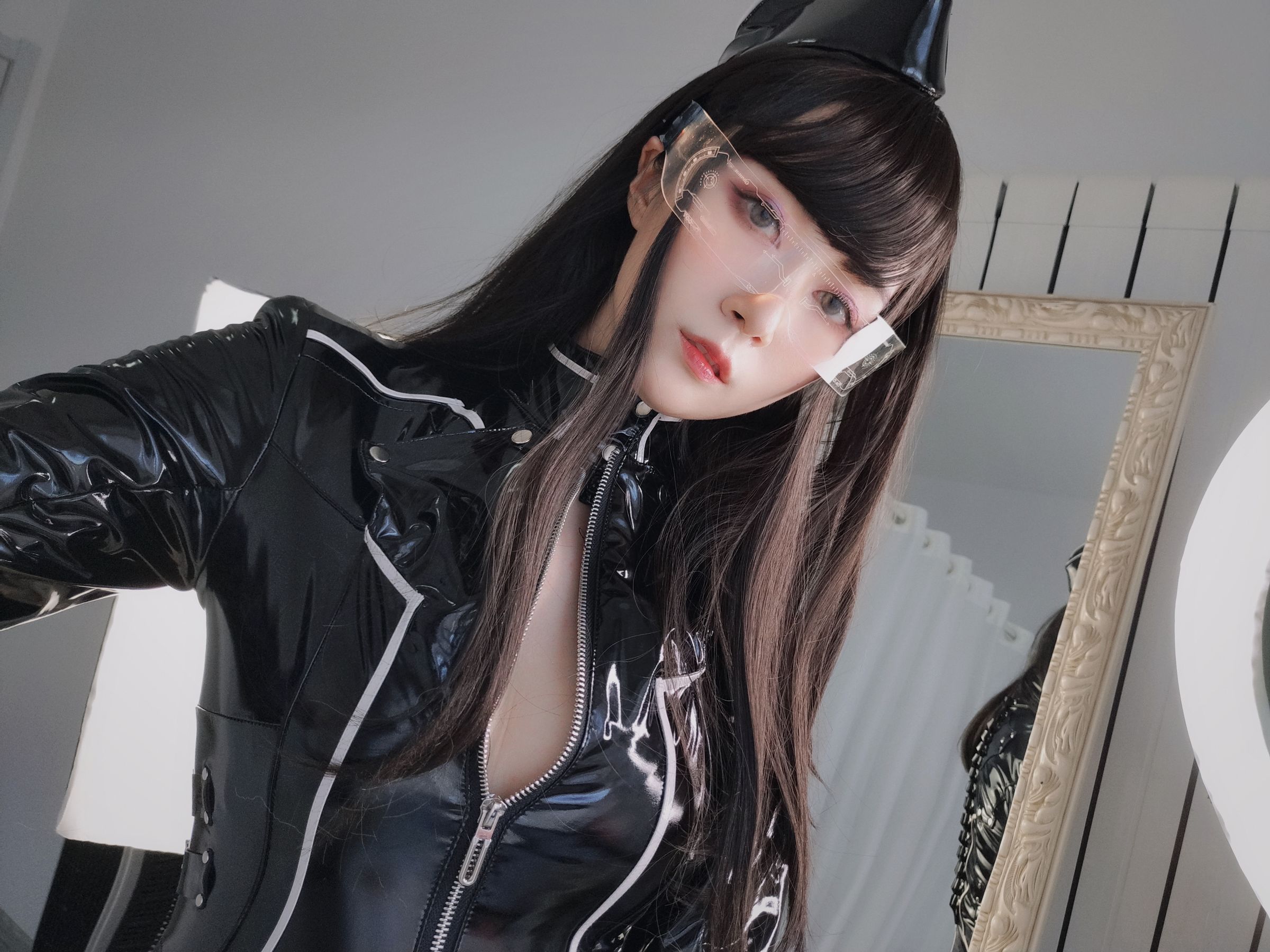 [Cosplay] Coser小姐姐白银 - 通讯官