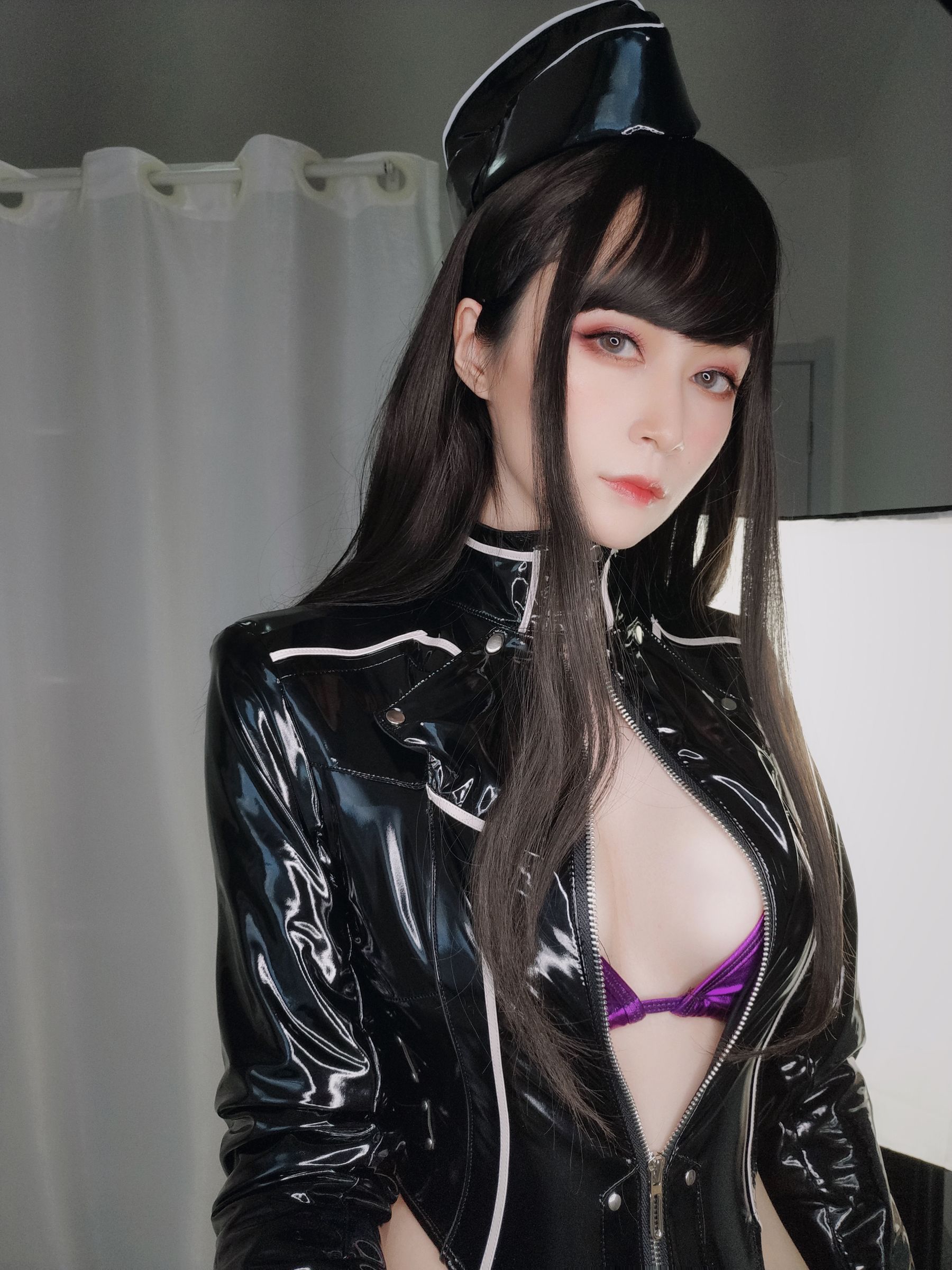[Cosplay] Coser小姐姐白银 - 通讯官