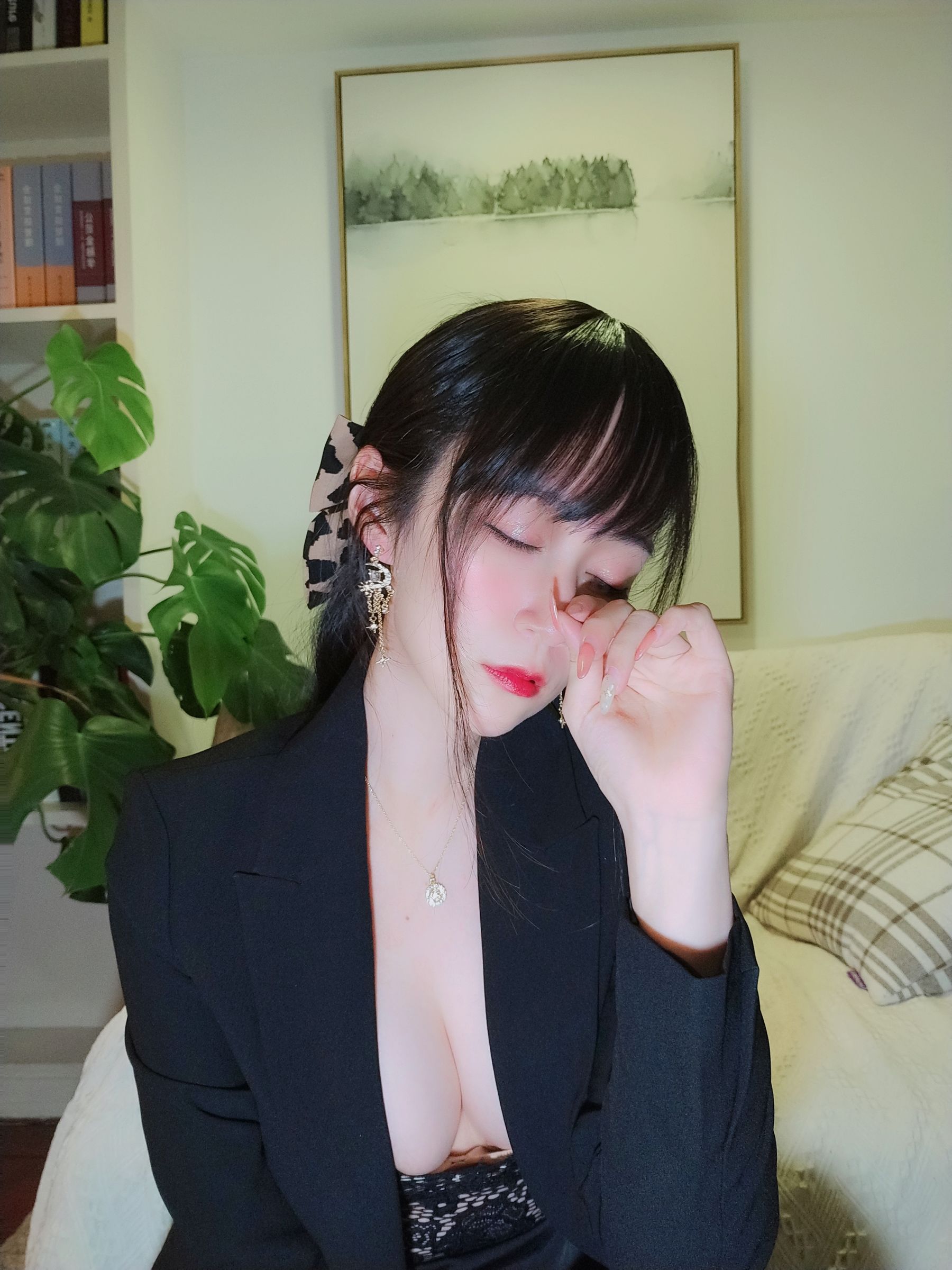 [Cosplay] Coser小姐姐白银 - 西服