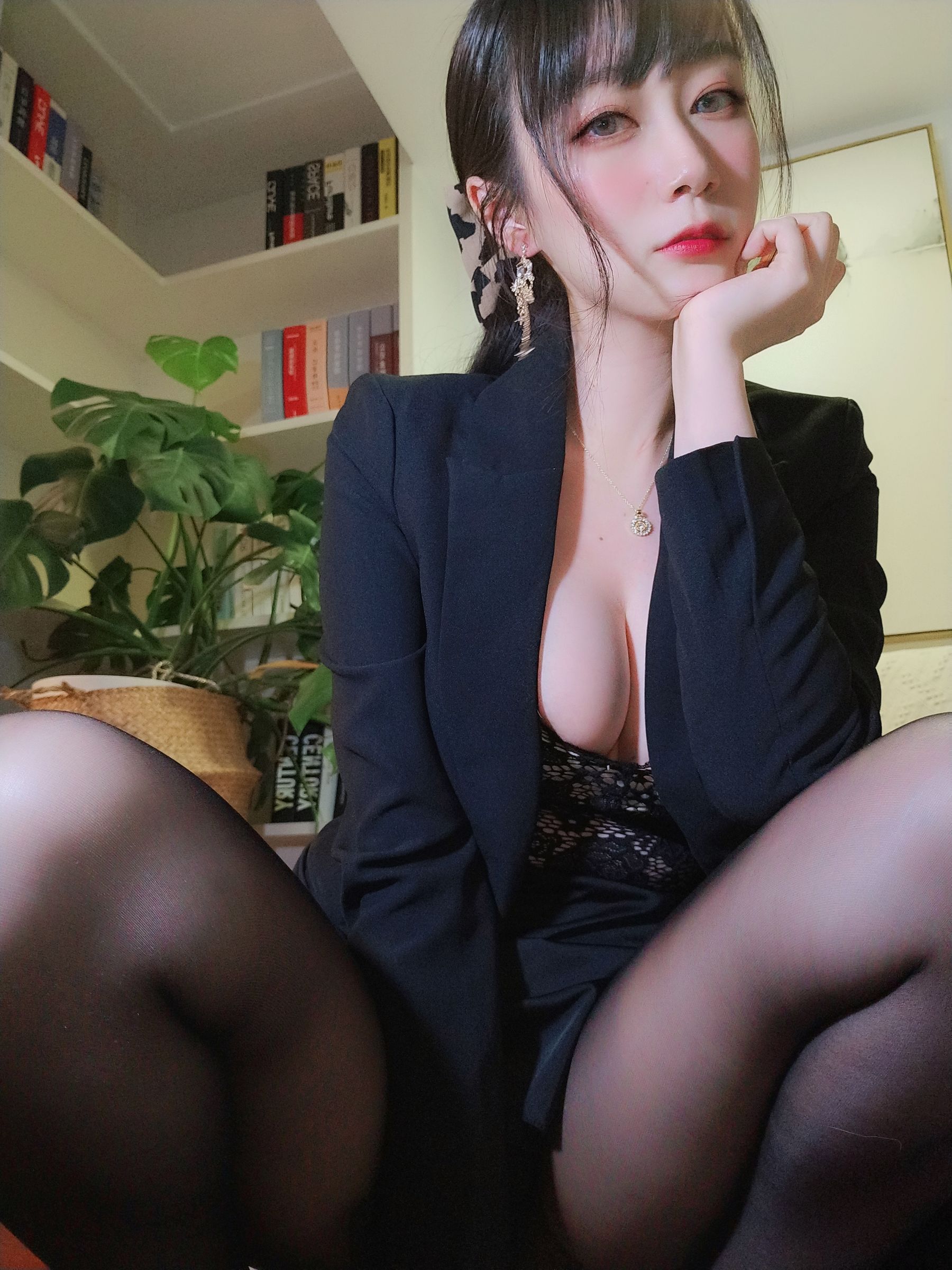 [Cosplay] Coser小姐姐白银 - 西服
