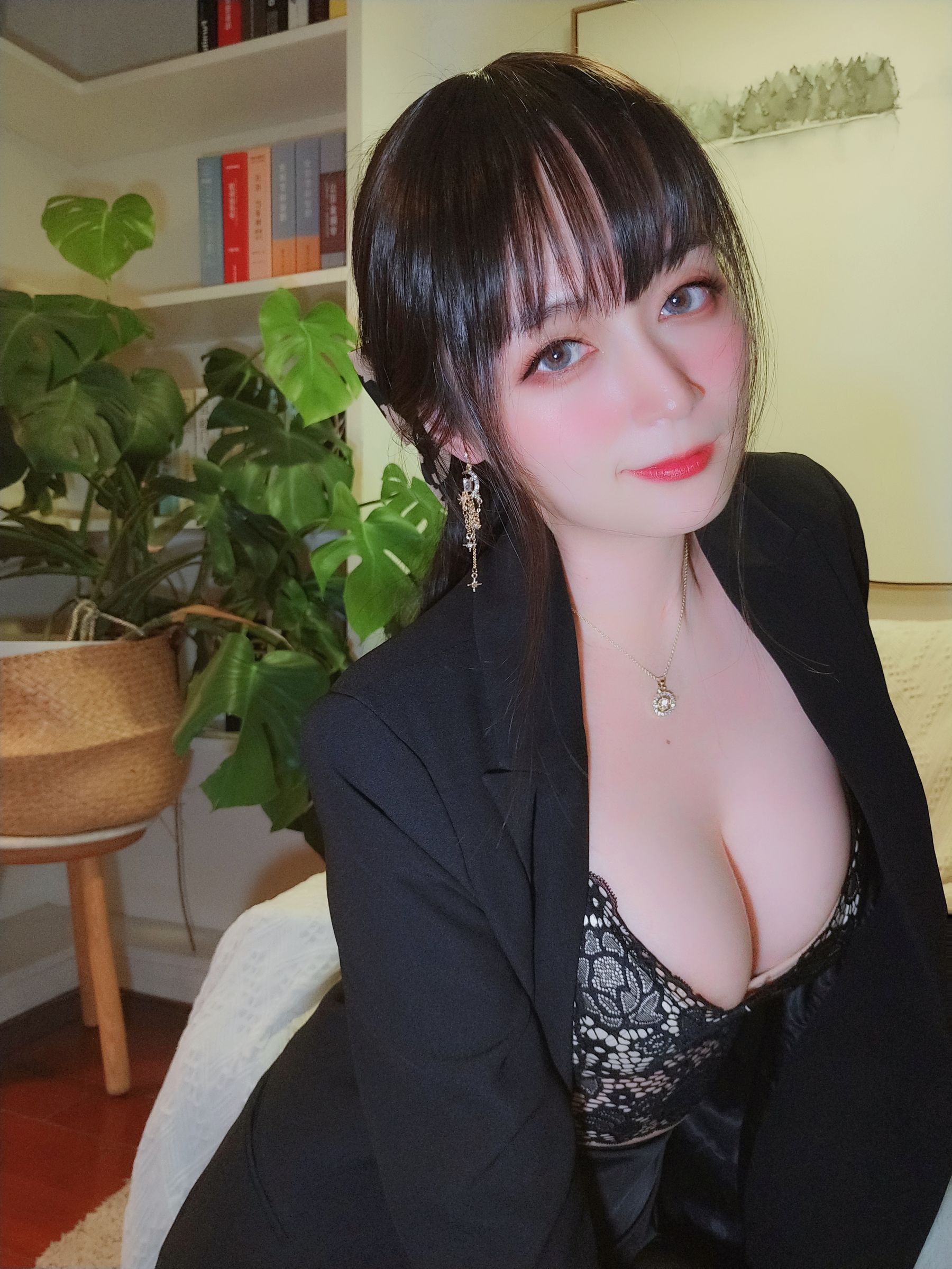 [Cosplay] Coser小姐姐白银 - 西服