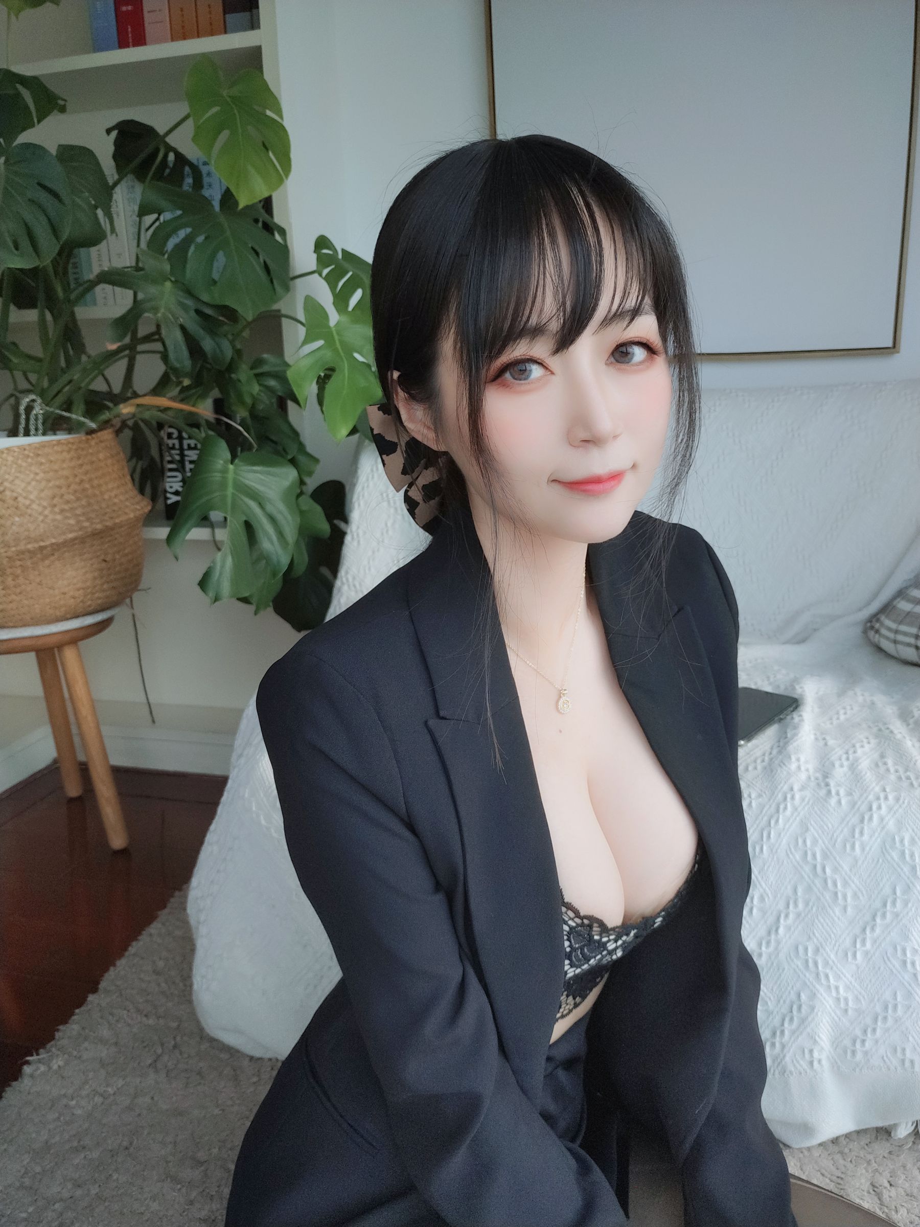 [Cosplay] Coser小姐姐白银 - 西服