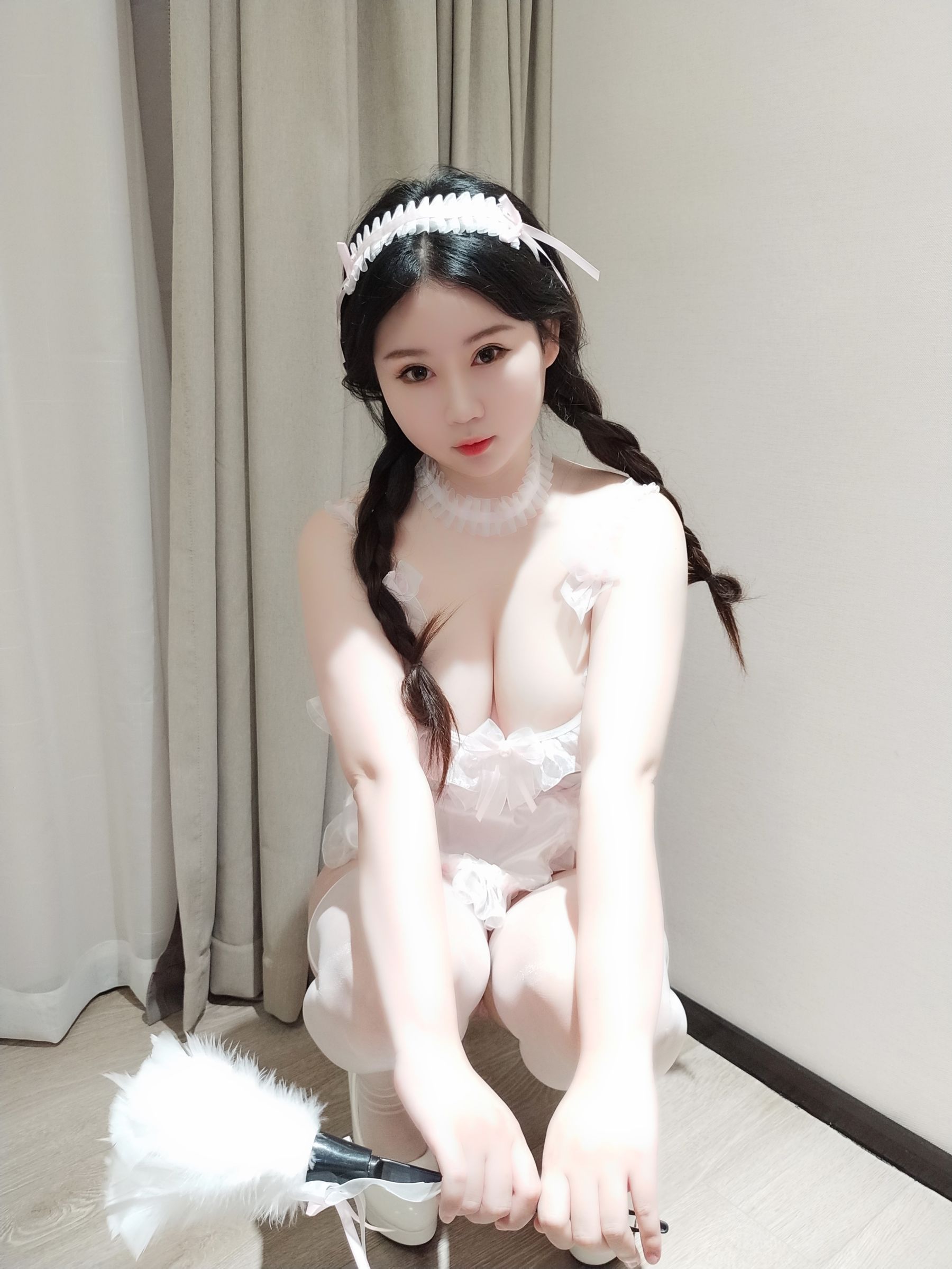 [Cosplay] 蜜桃少女是依酱呀 - 冬季女友