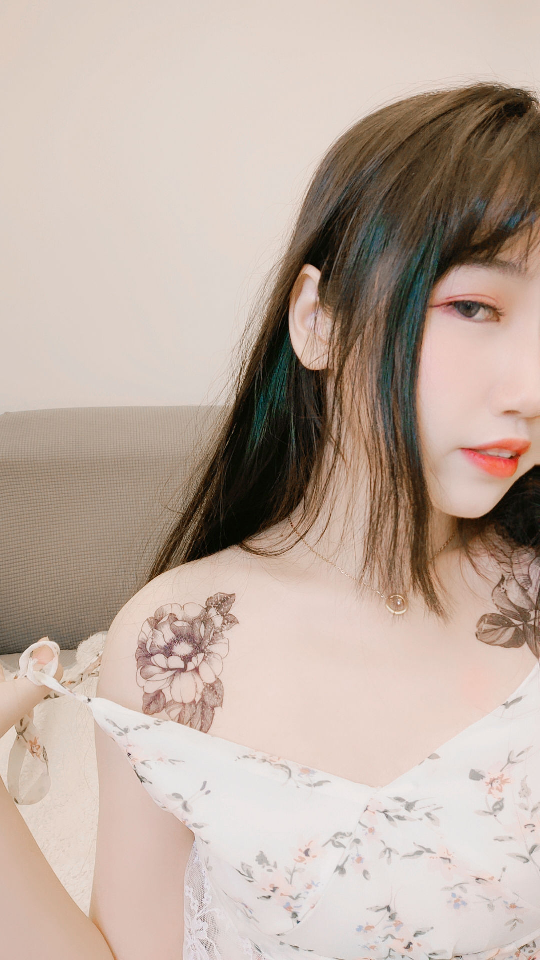 [Cosplay] 微博人气Coser不呆猫 - 温柔风连衣裙