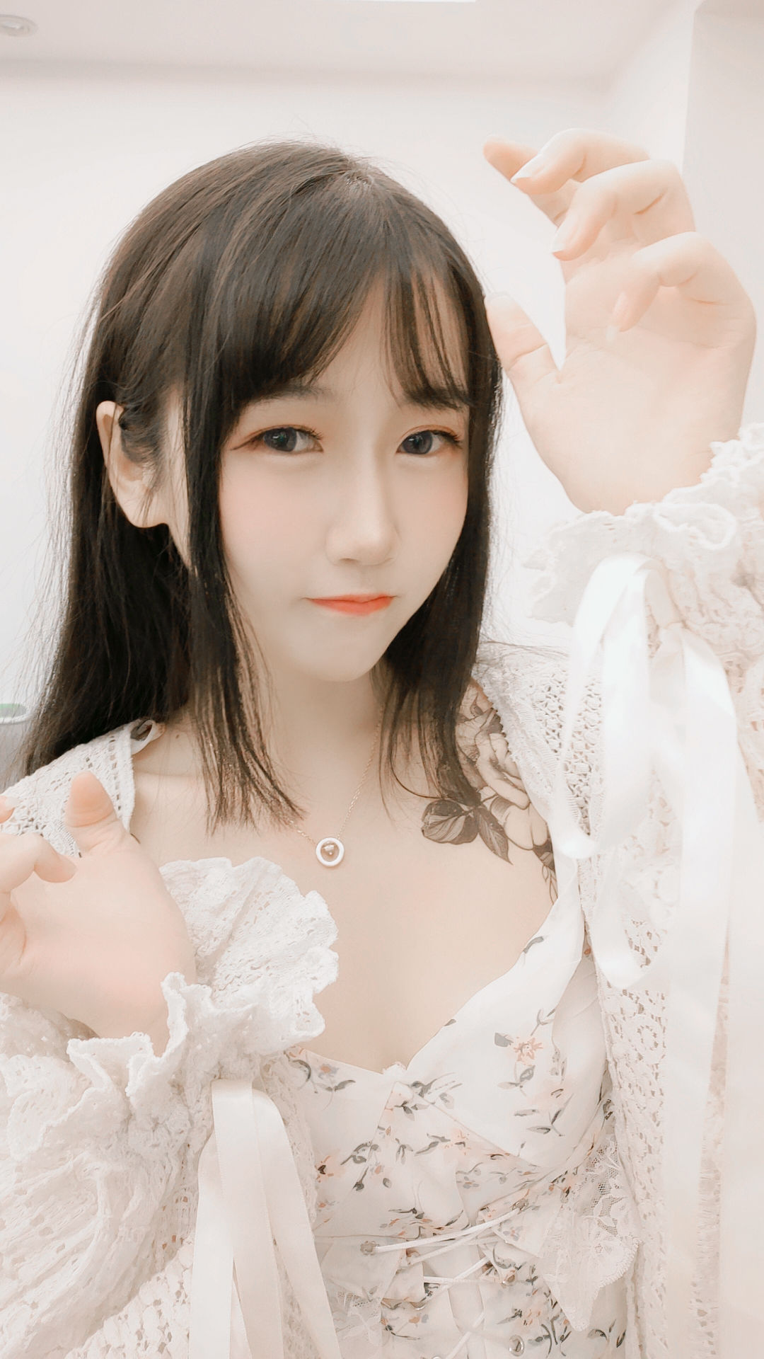 [Cosplay] 微博人气Coser不呆猫 - 温柔风连衣裙