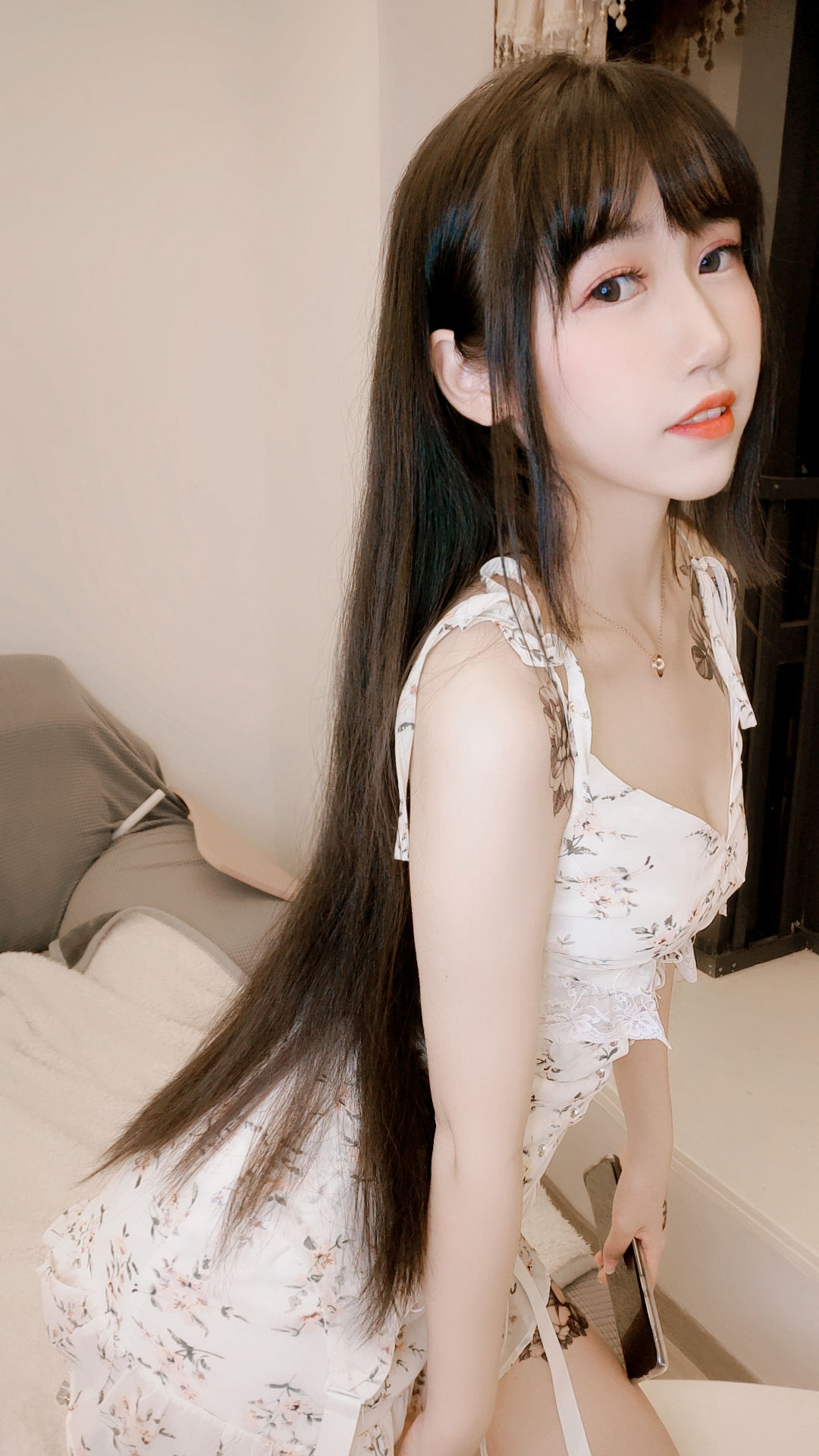 [Cosplay] 微博人气Coser不呆猫 - 温柔风连衣裙